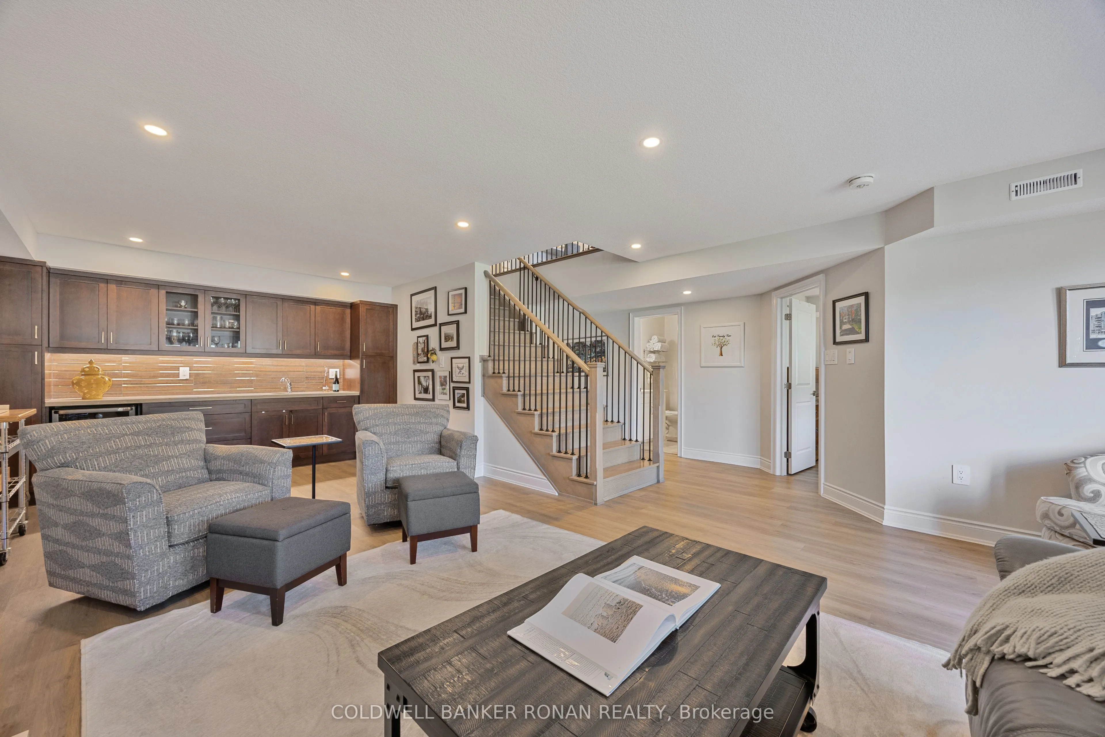 114 Summerhill Drive, #20