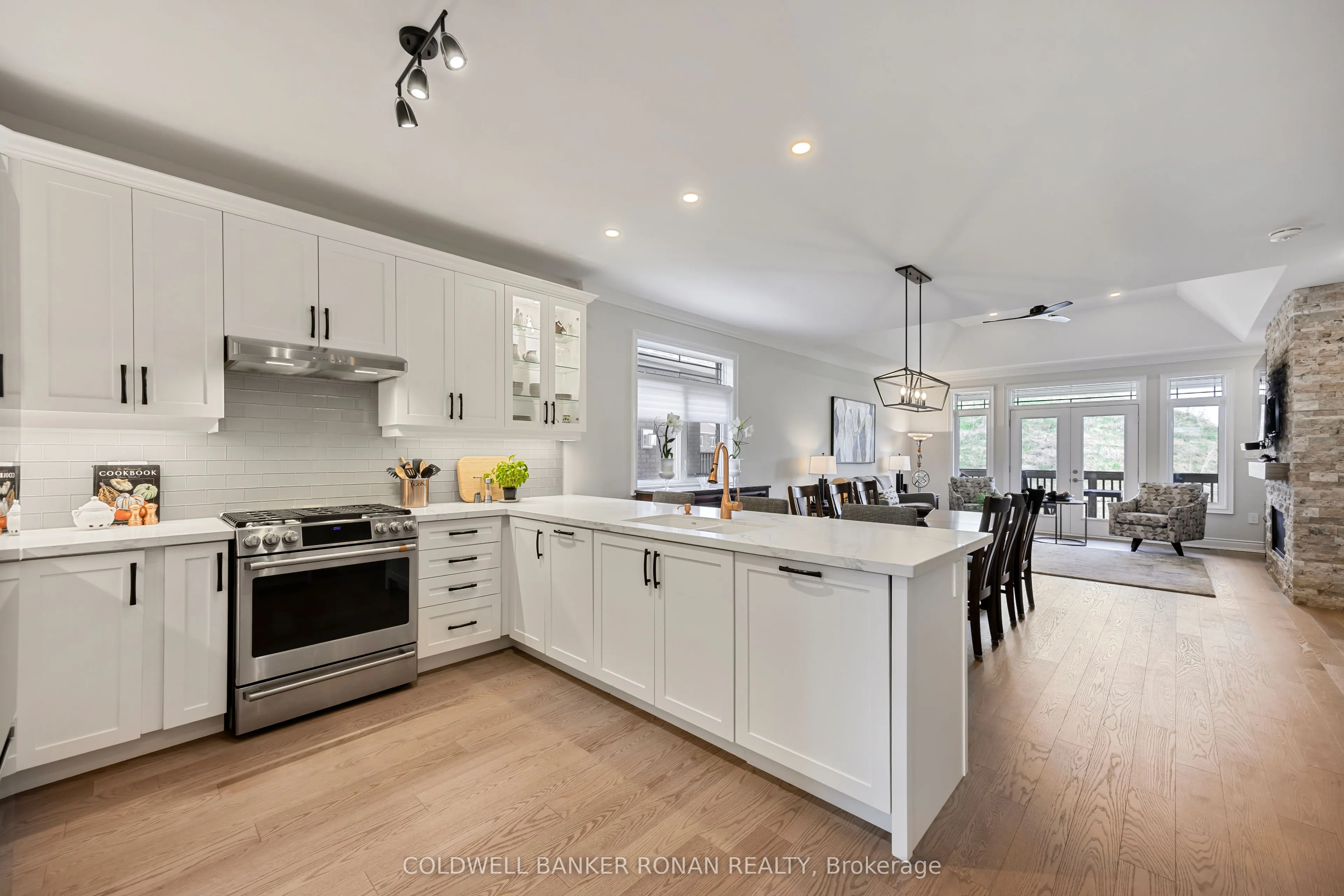 114 Summerhill Drive, #20