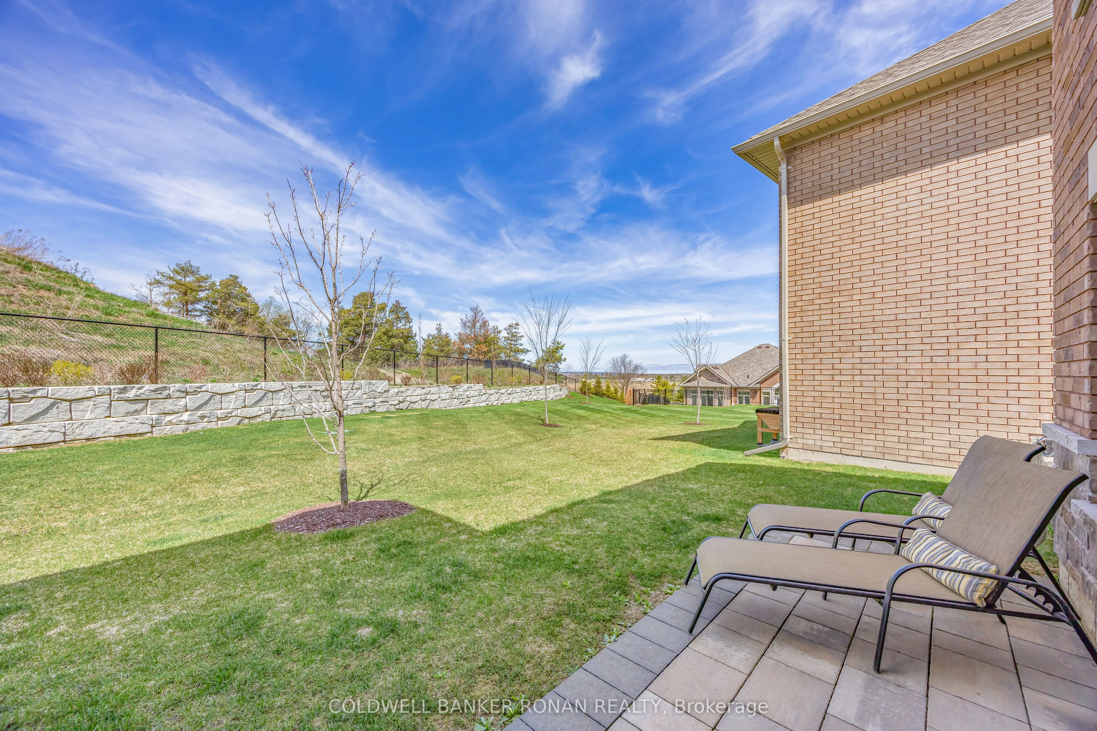 114 Summerhill Drive, #20