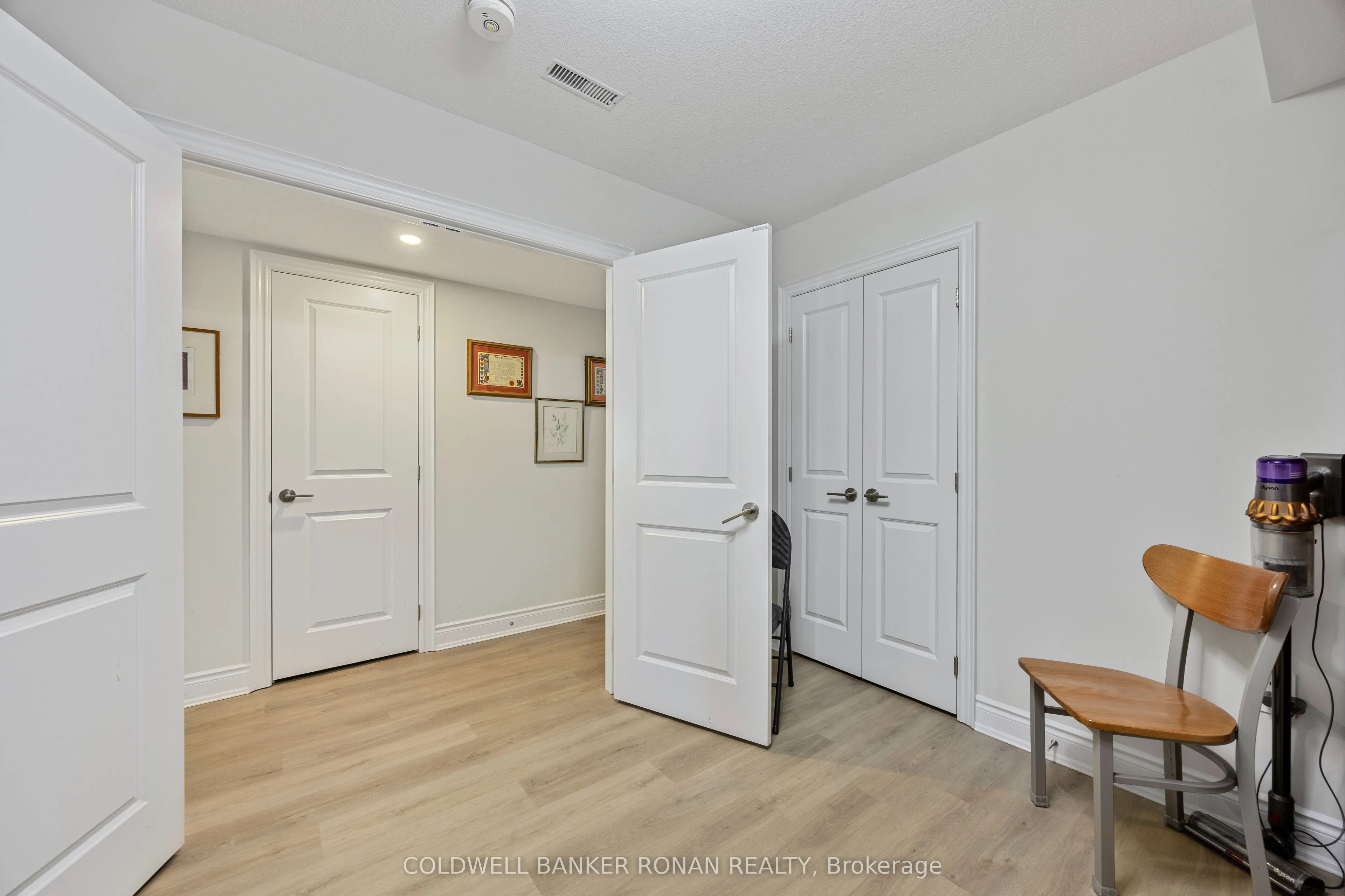 114 Summerhill Drive, #20