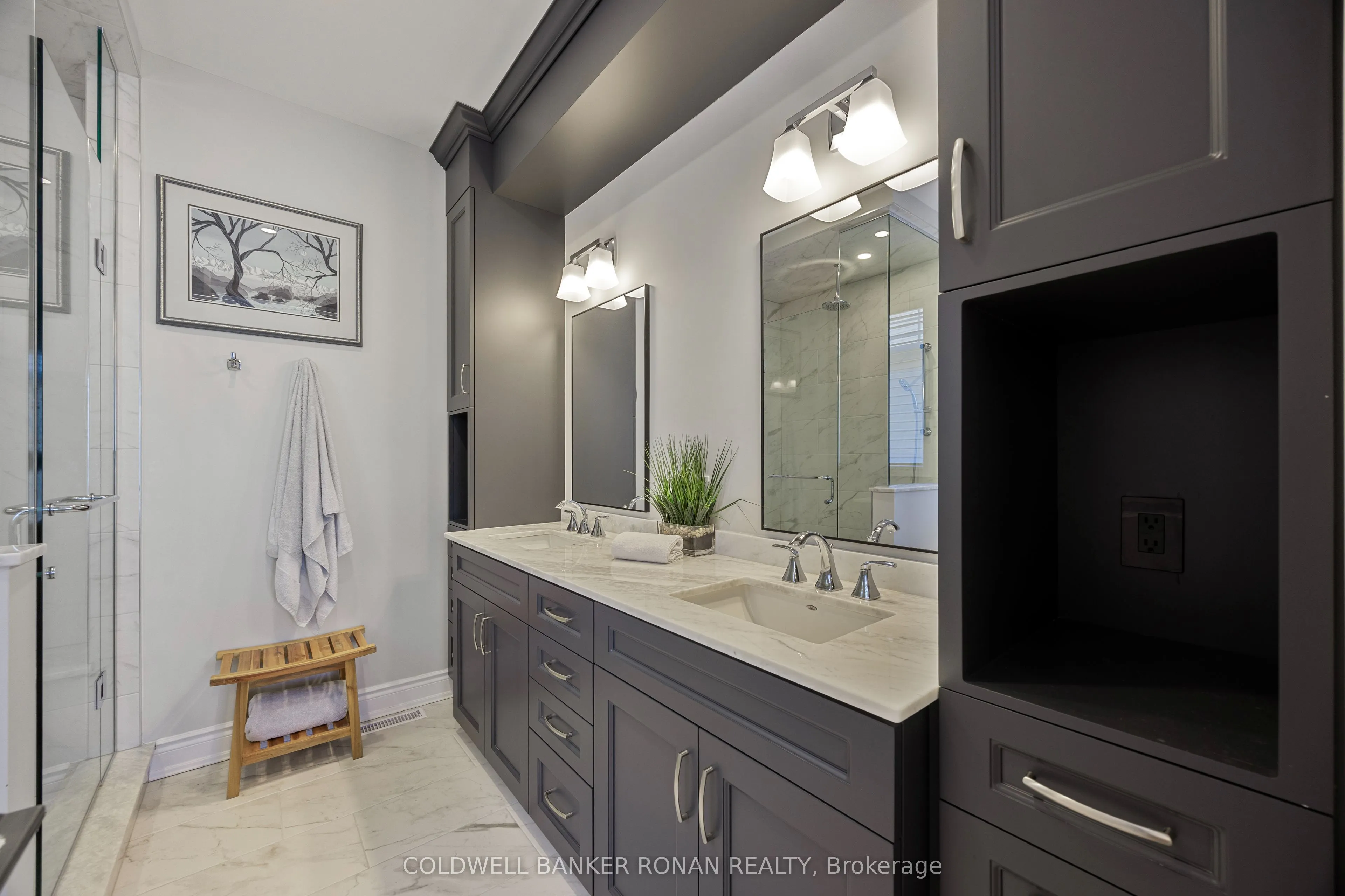 114 Summerhill Drive, #20