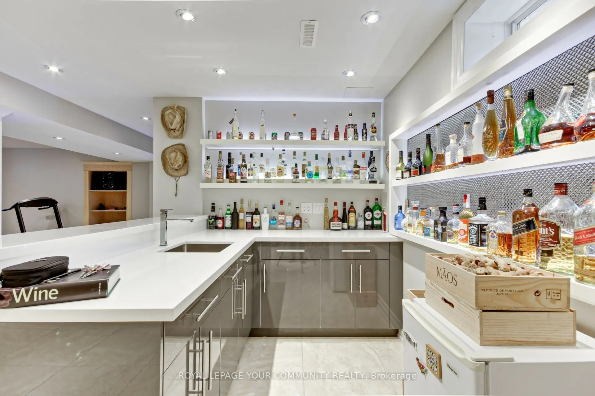 63 Cousteau Drive