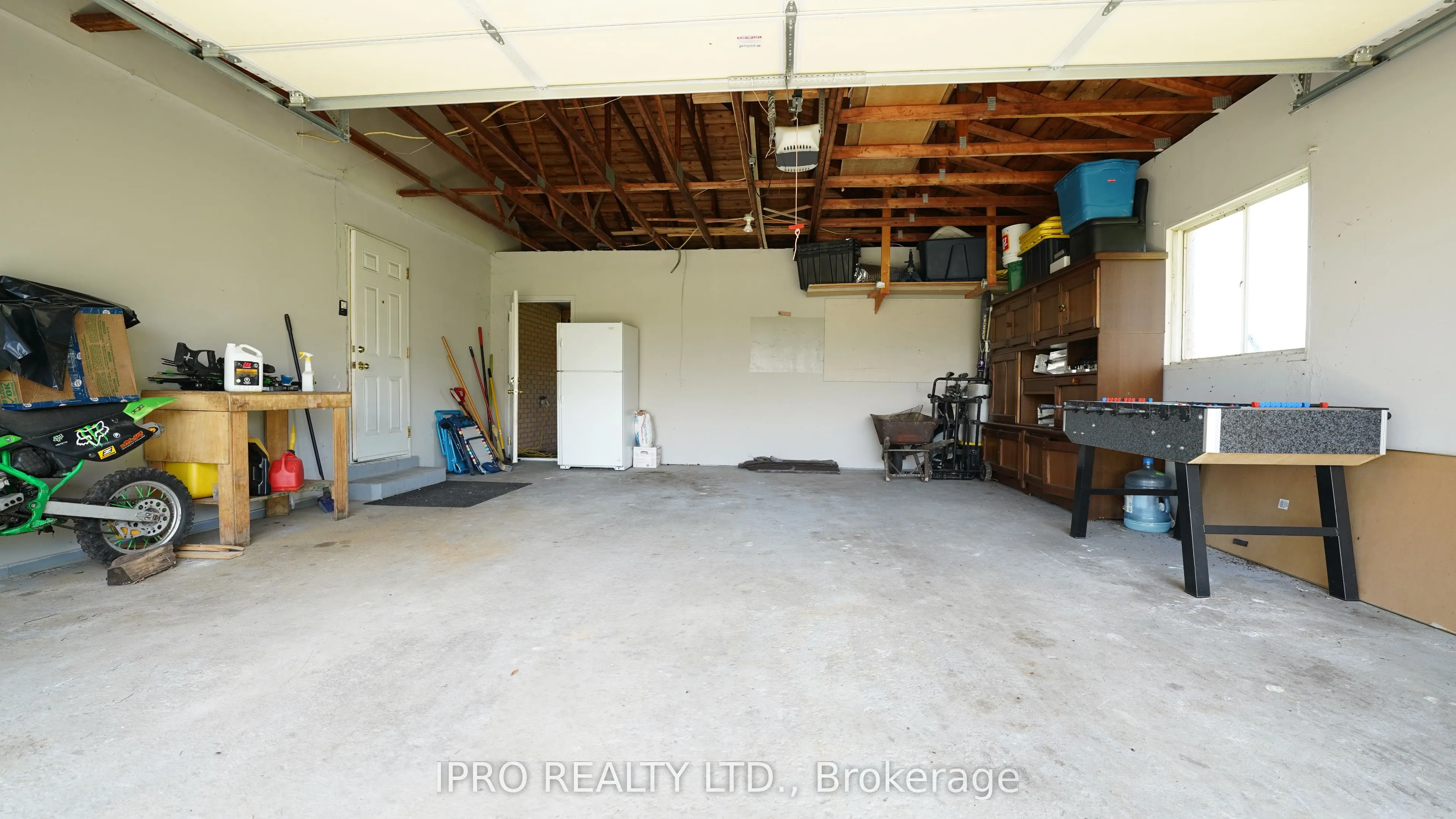 384 Zephyr Road