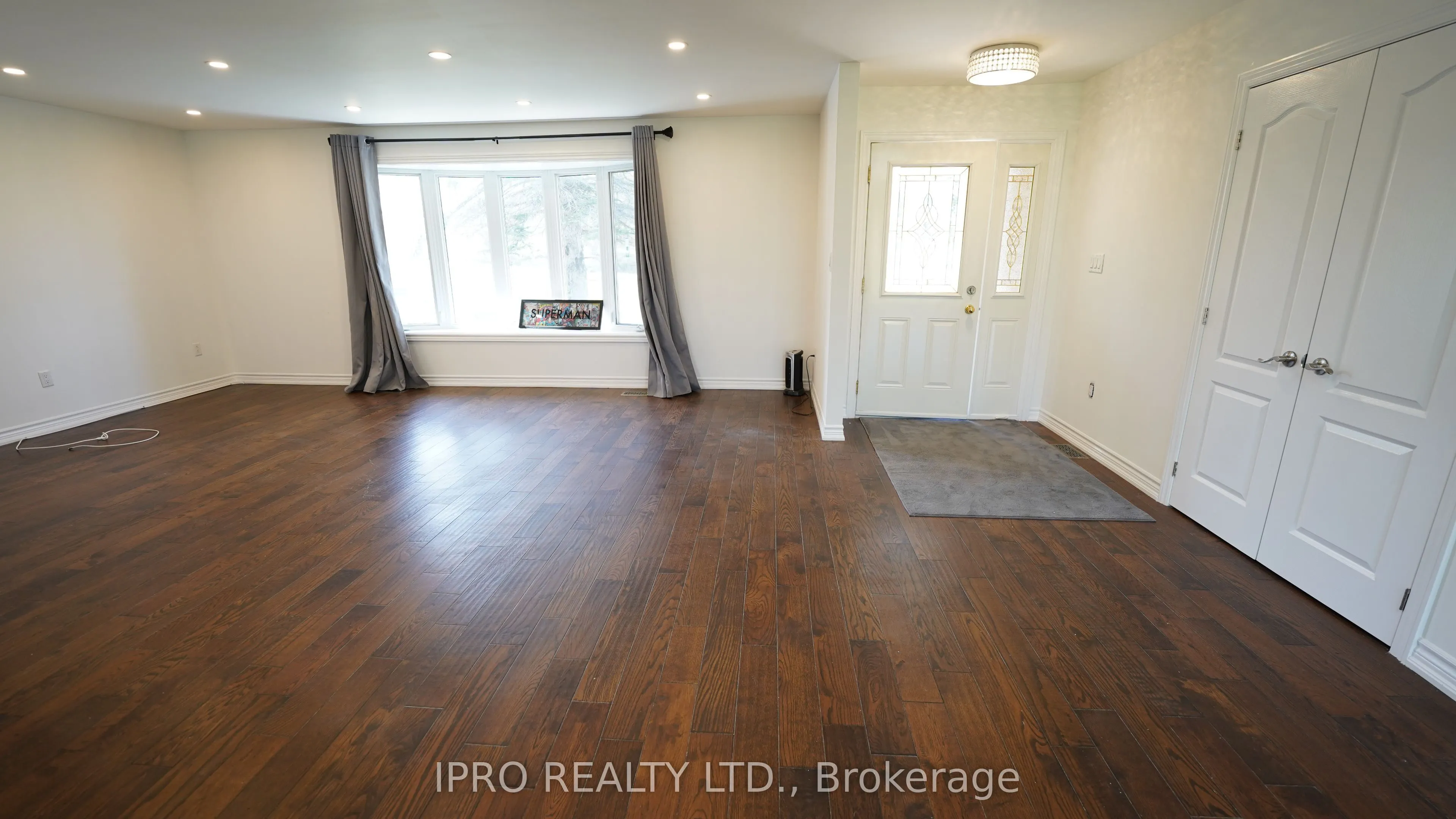 384 Zephyr Road