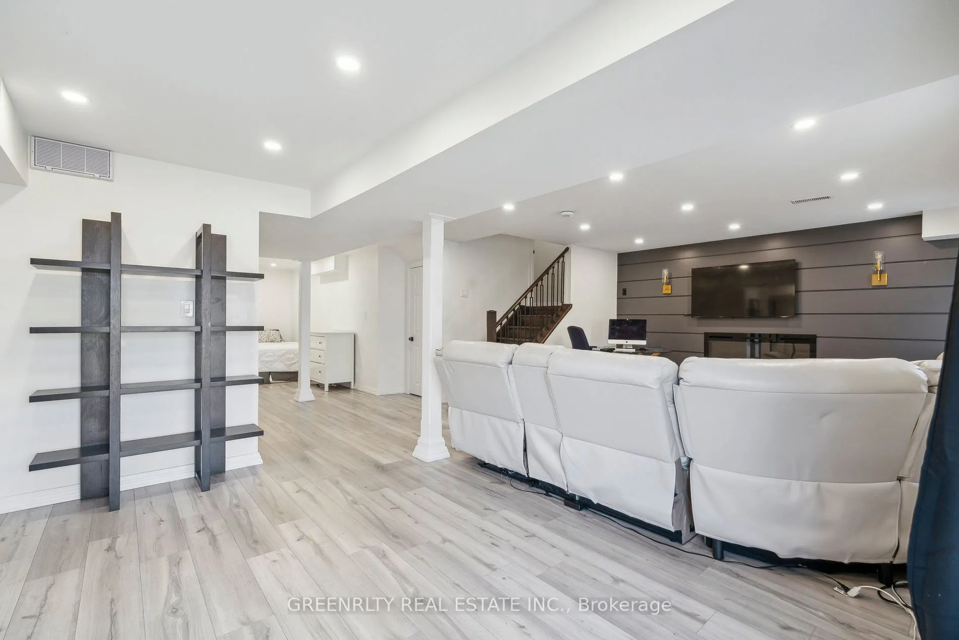 28 Casserley Crescent