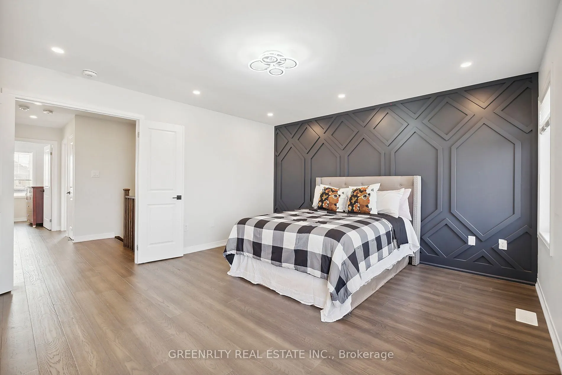 28 Casserley Crescent