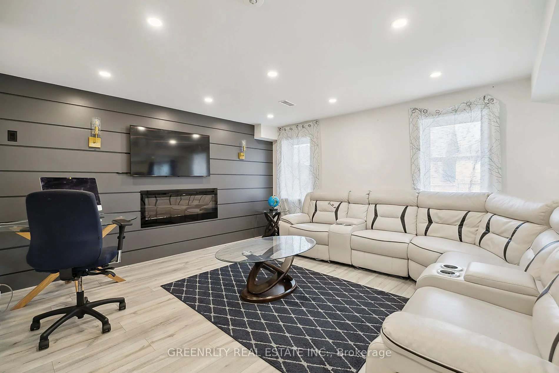 28 Casserley Crescent