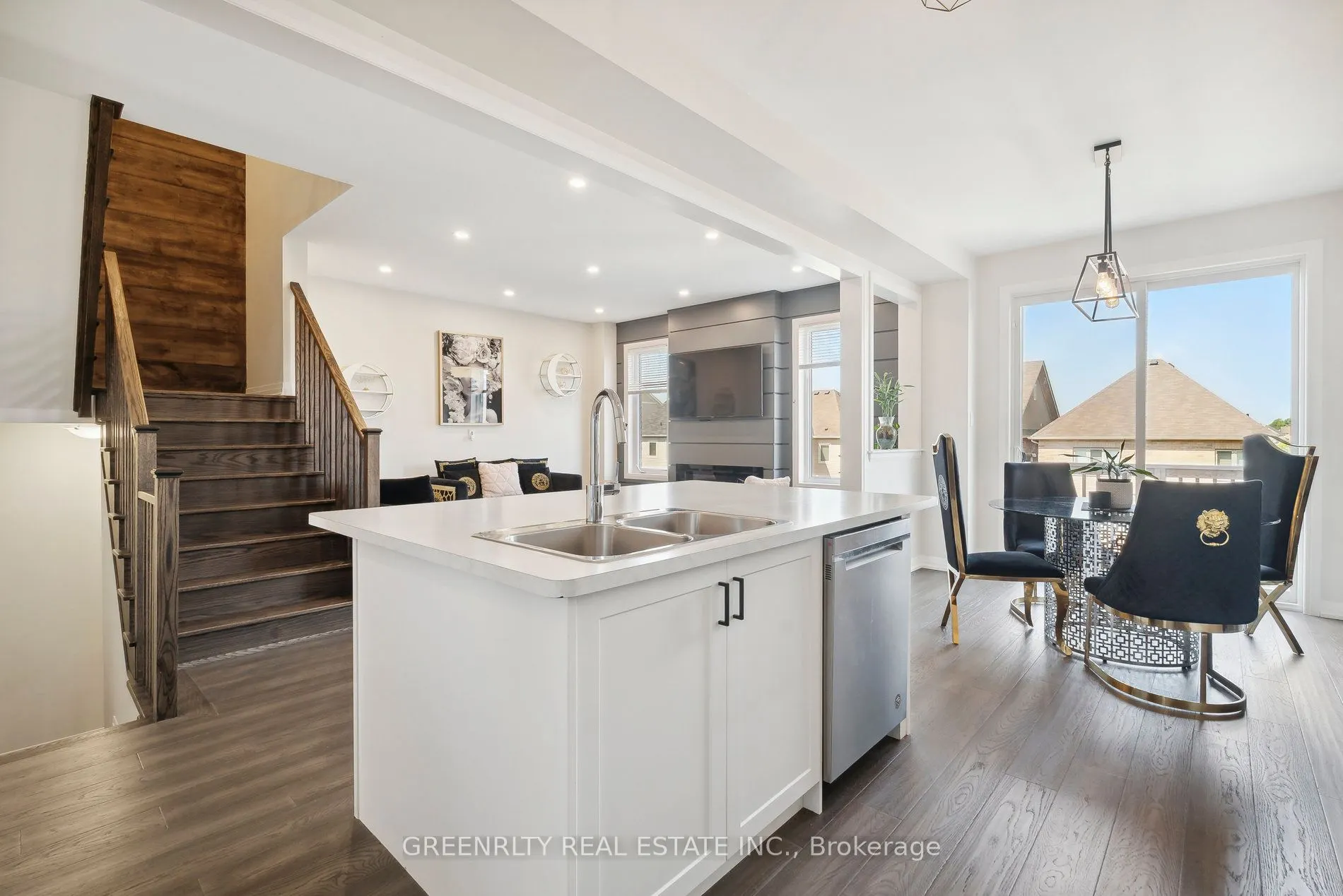 28 Casserley Crescent