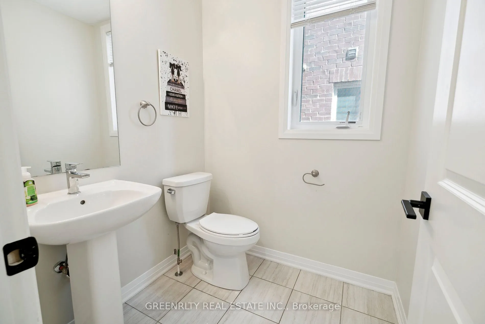 28 Casserley Crescent