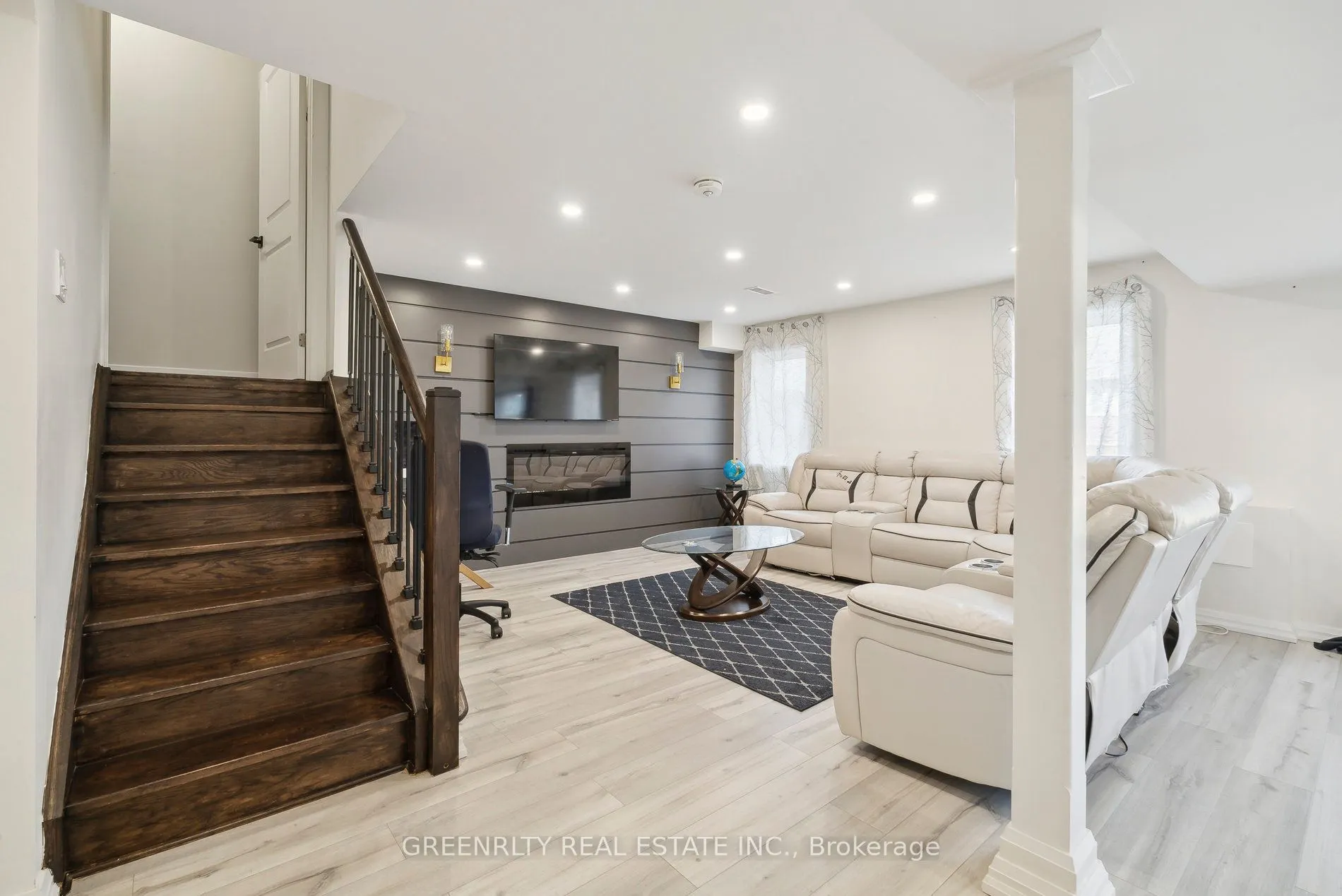 28 Casserley Crescent