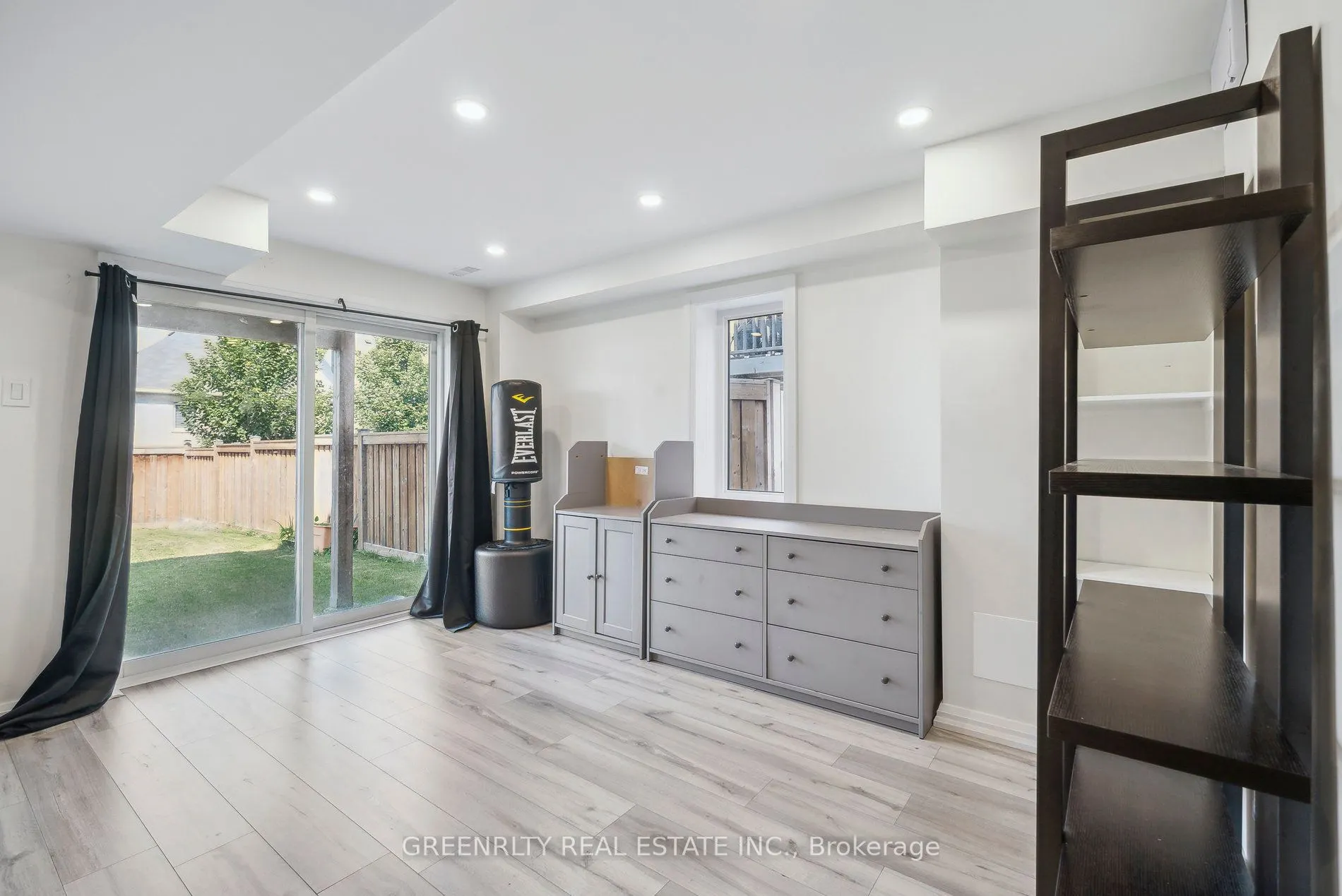 28 Casserley Crescent