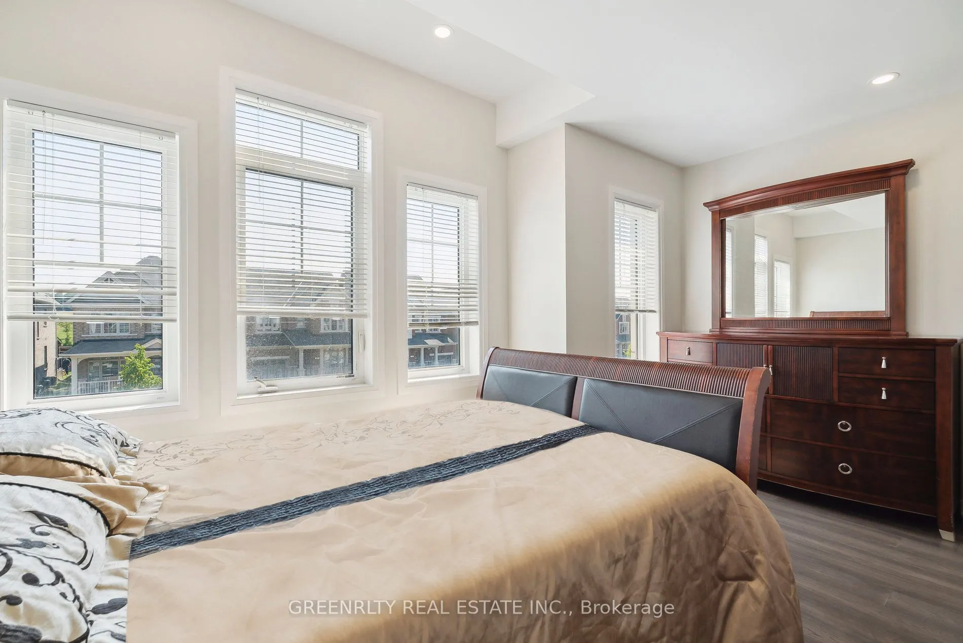 28 Casserley Crescent