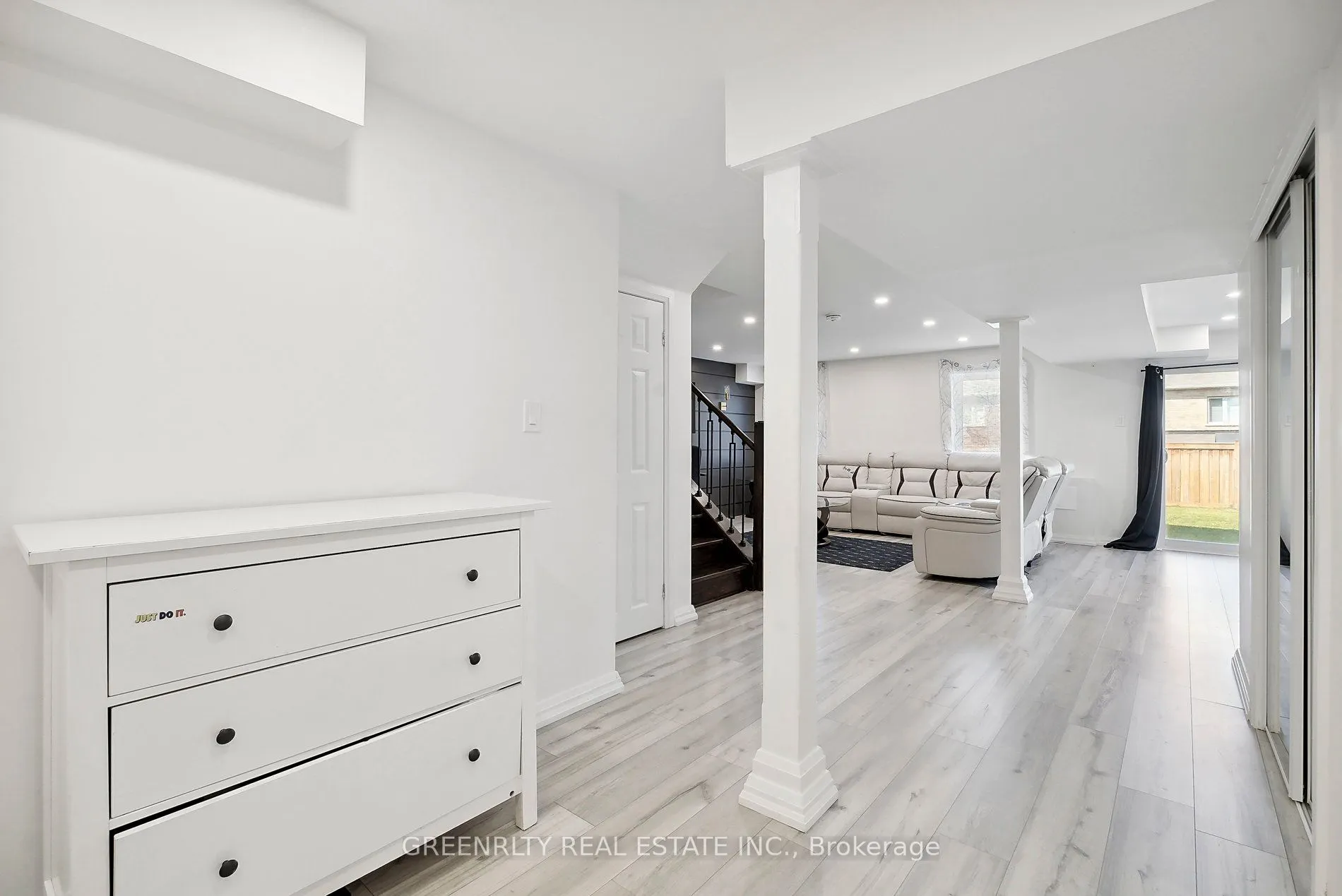 28 Casserley Crescent