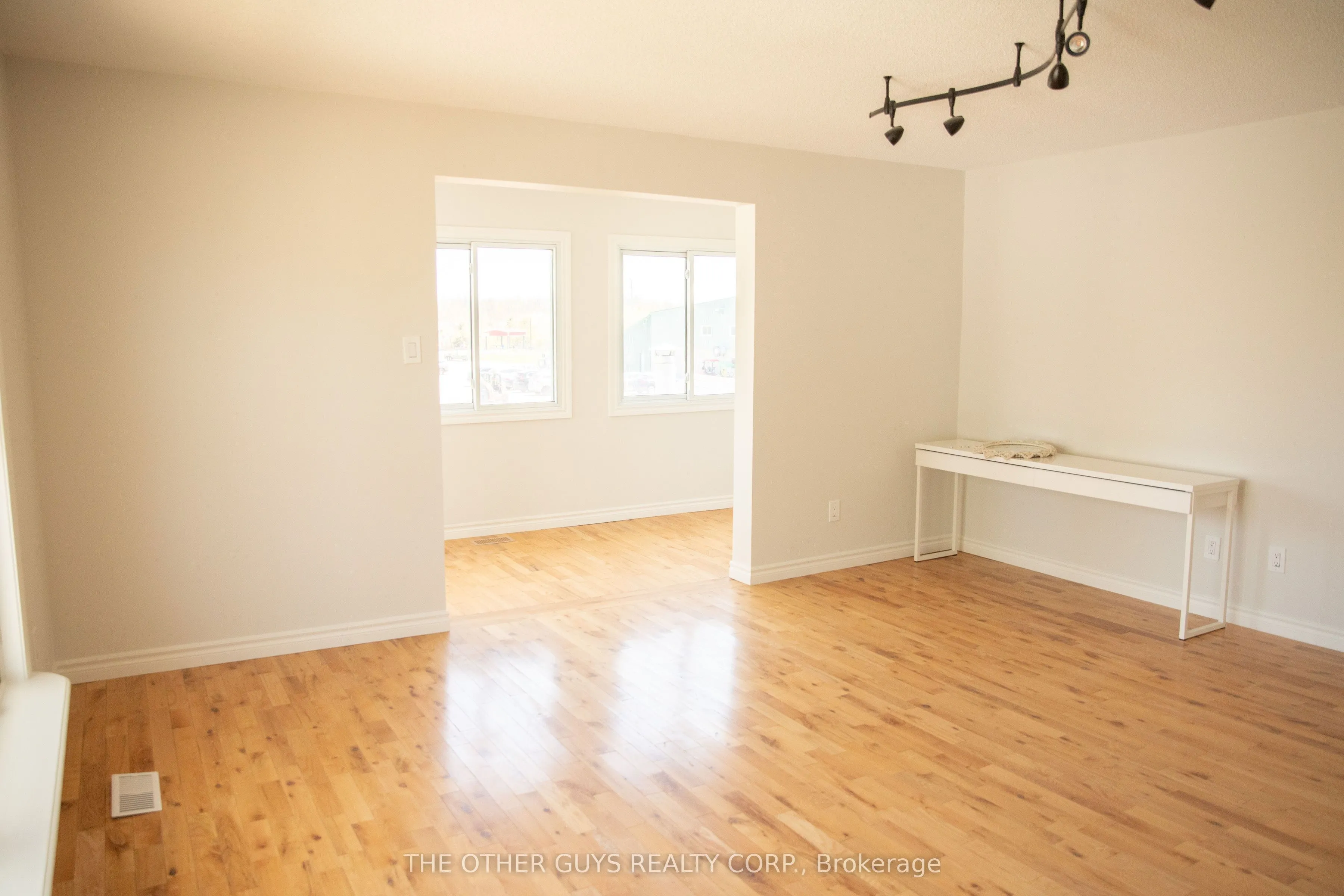 244 BARRIE Street, #Upper