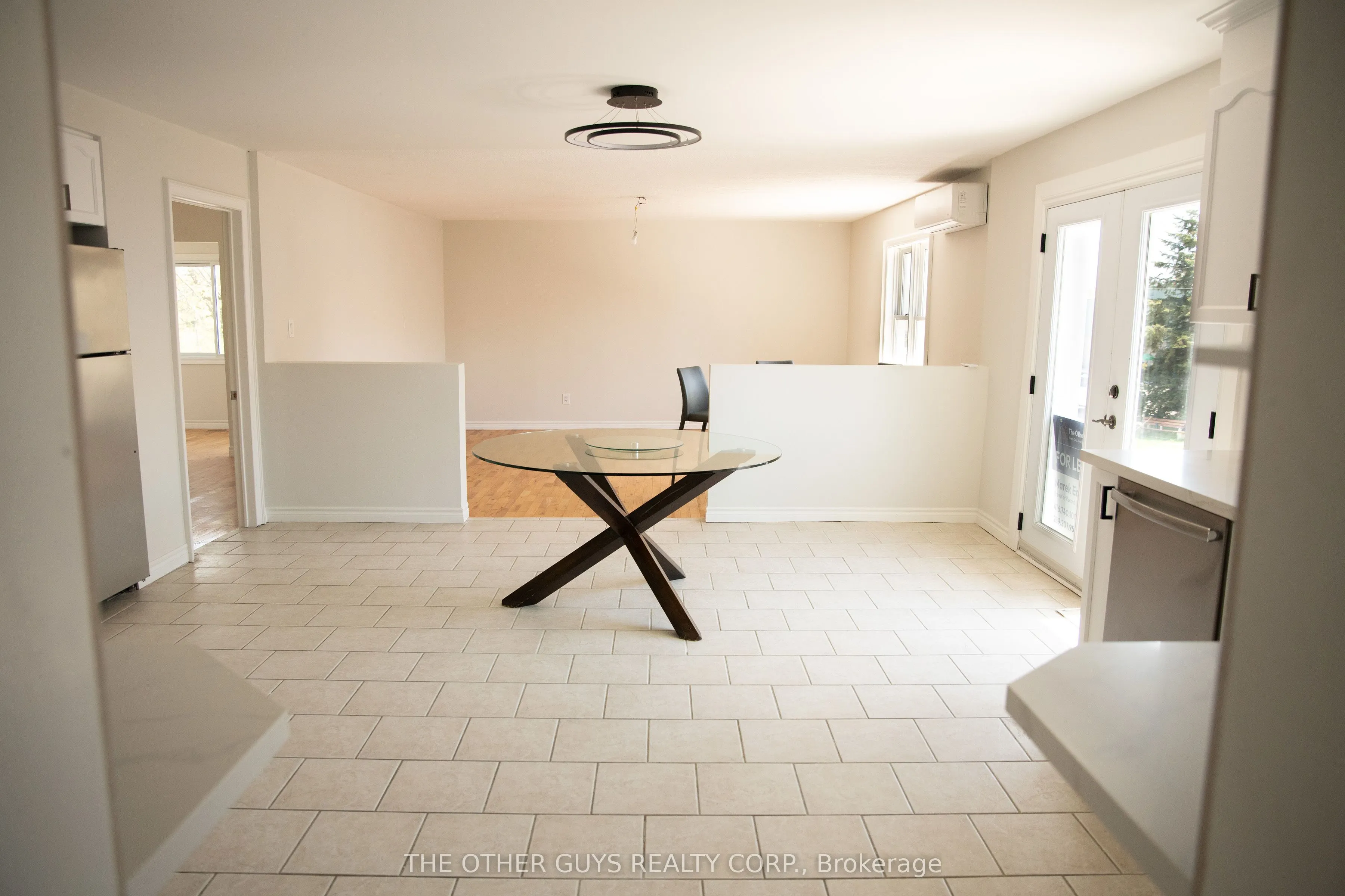 244 BARRIE Street, #Upper