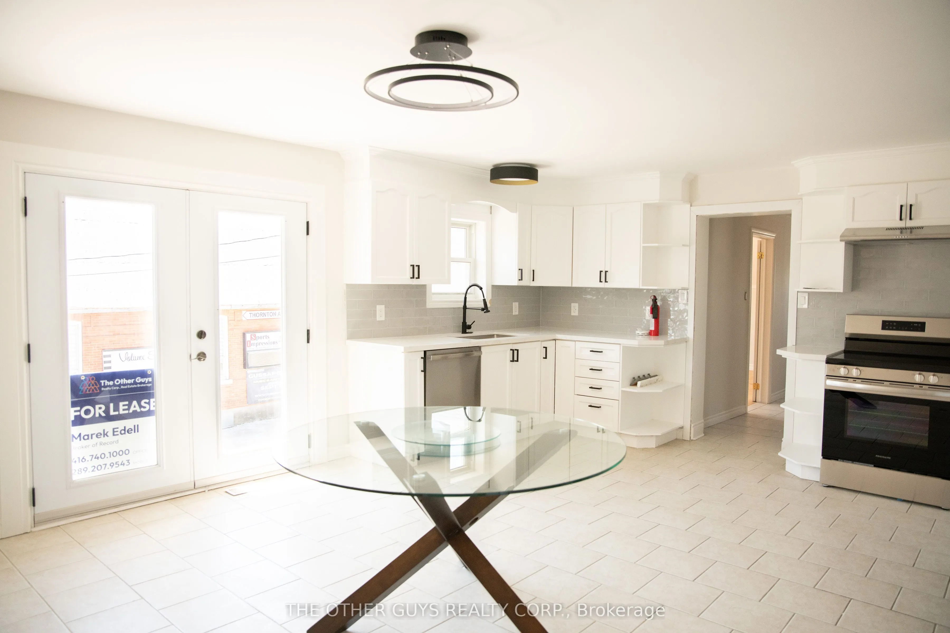 244 BARRIE Street, #Upper