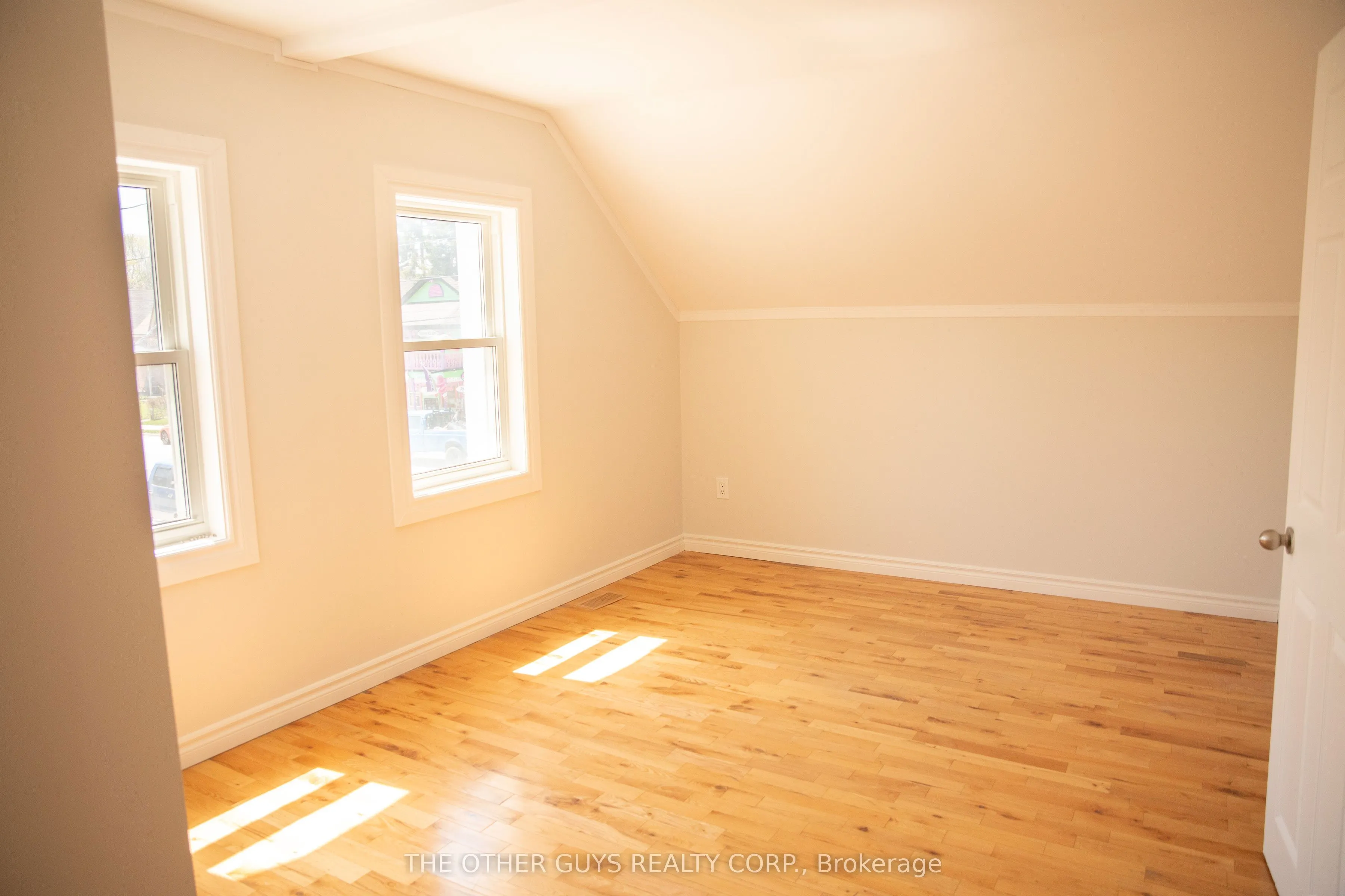 244 BARRIE Street, #Upper