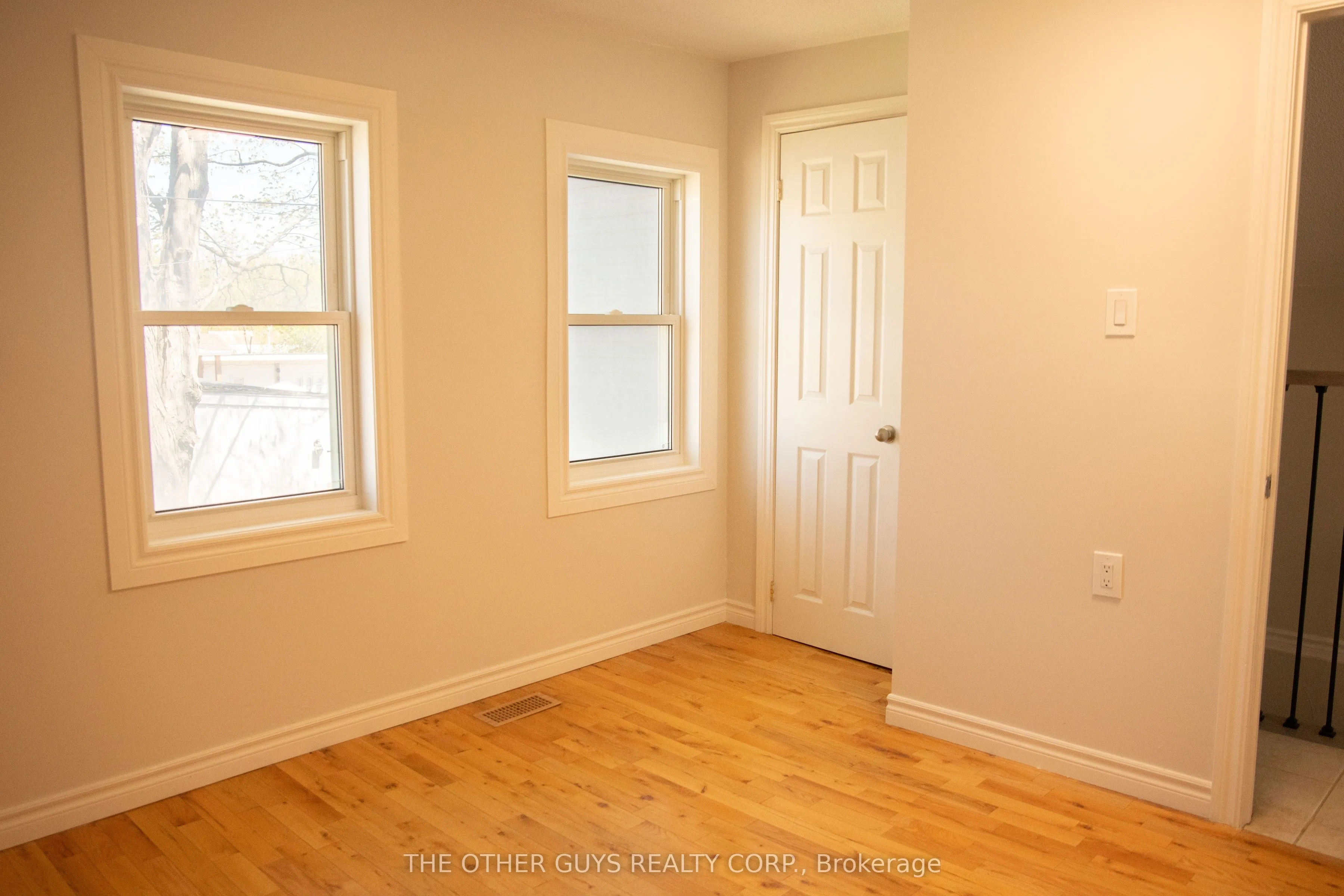 244 BARRIE Street, #Upper