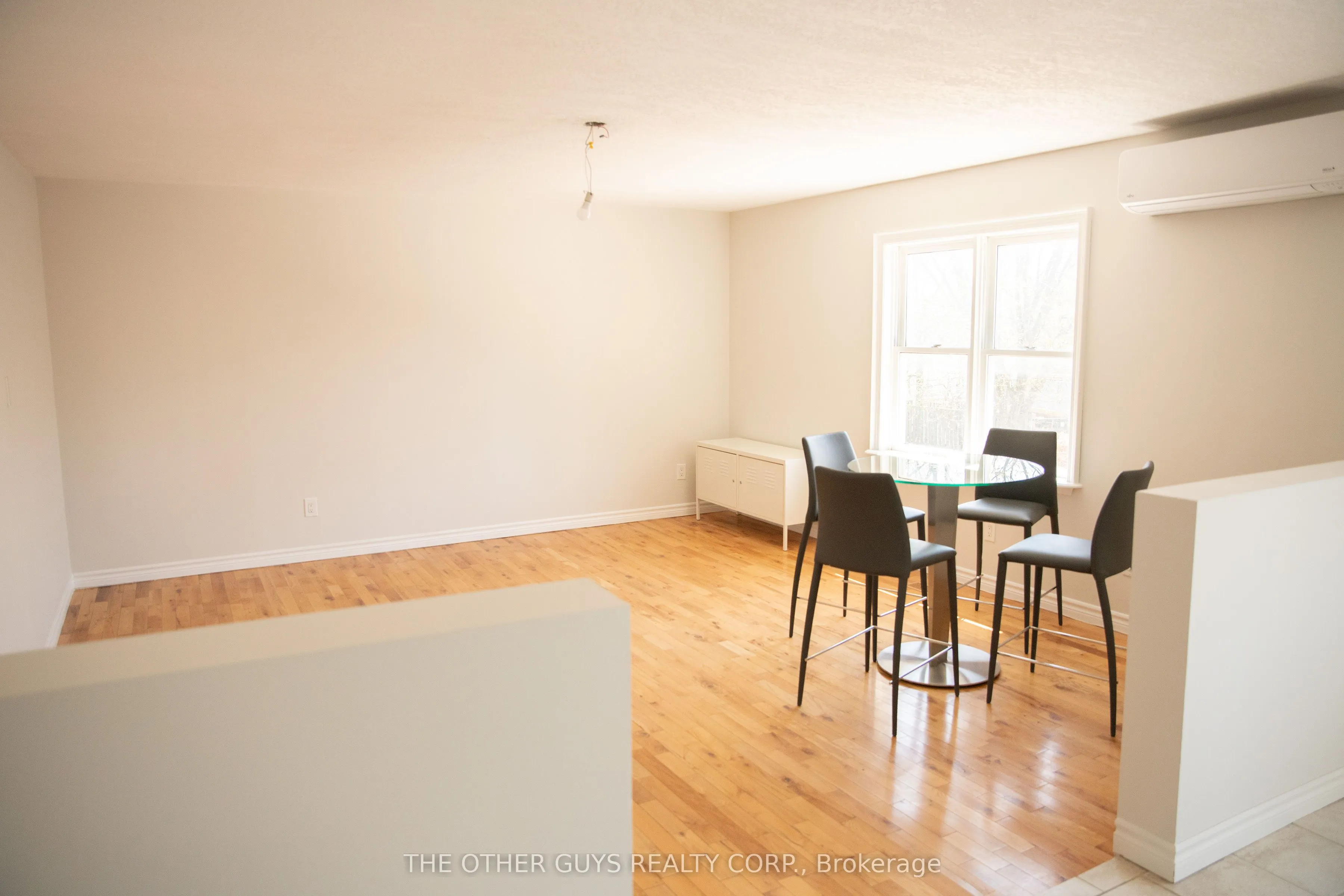 244 BARRIE Street, #Upper