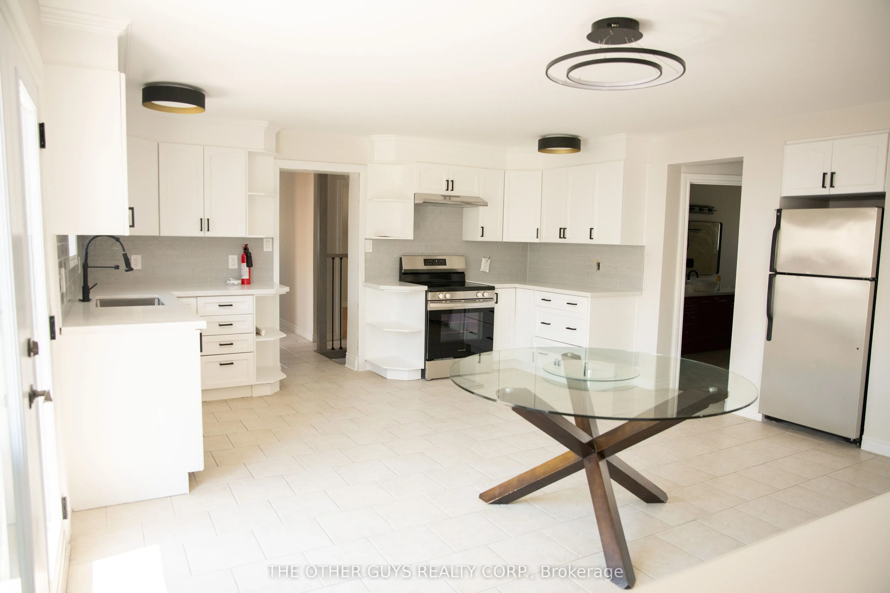 244 BARRIE Street, #Upper