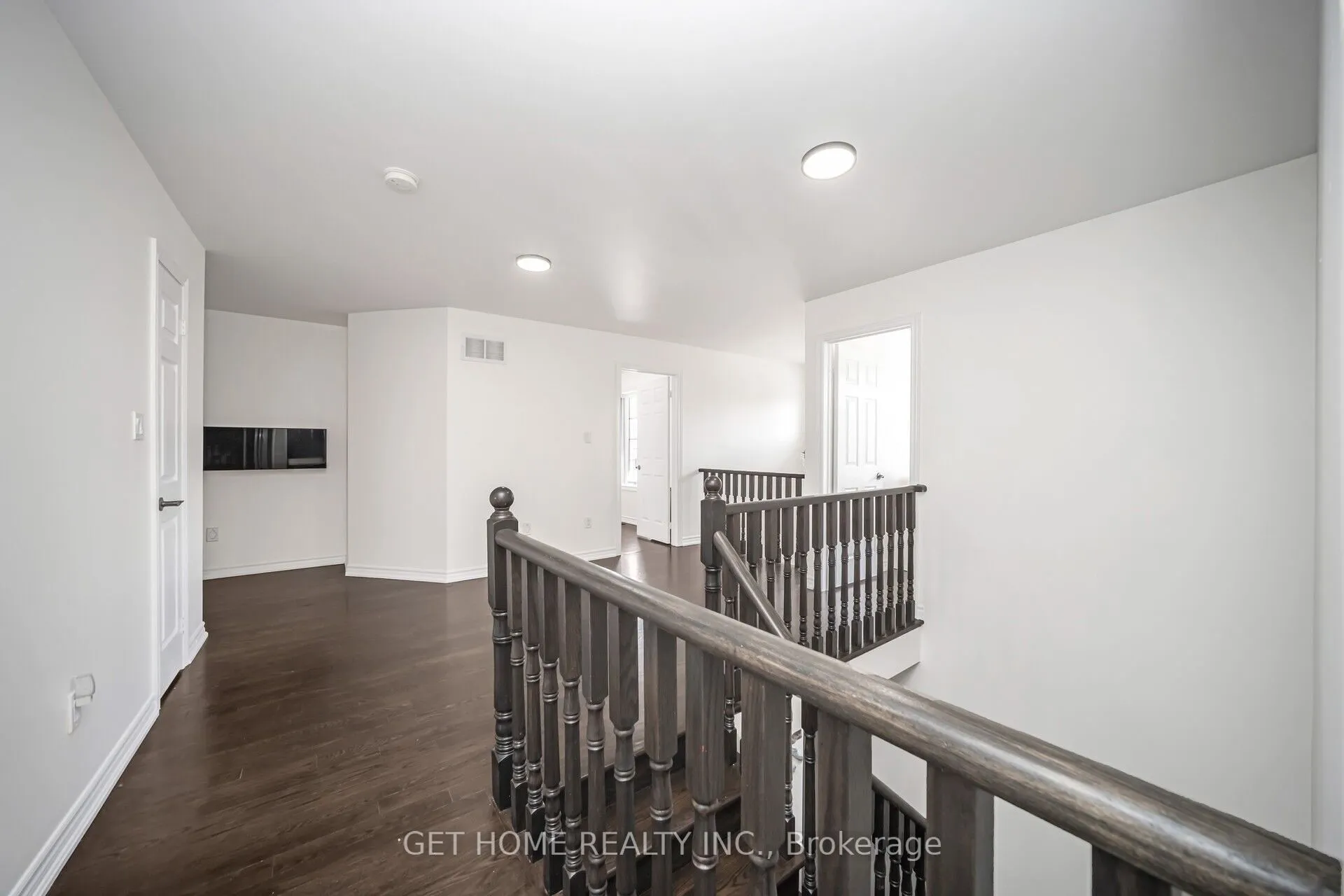 76 Cetona Avenue