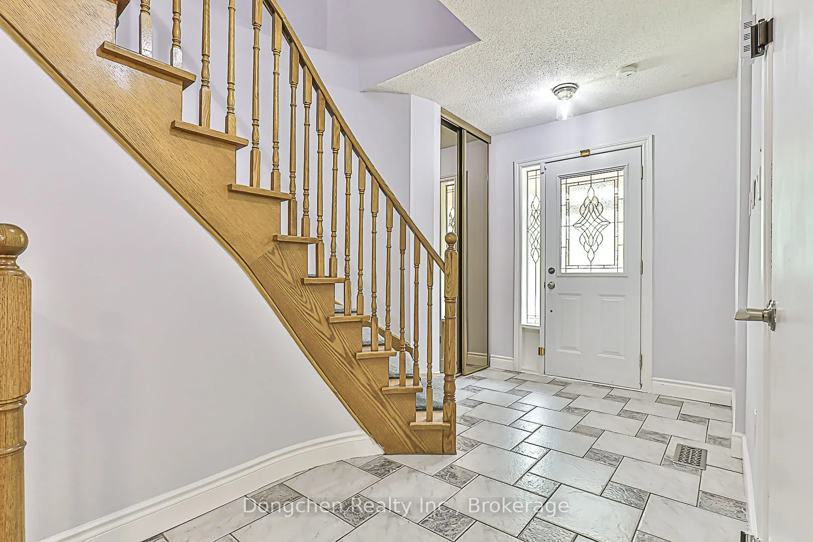 92 Stephenson Crescent