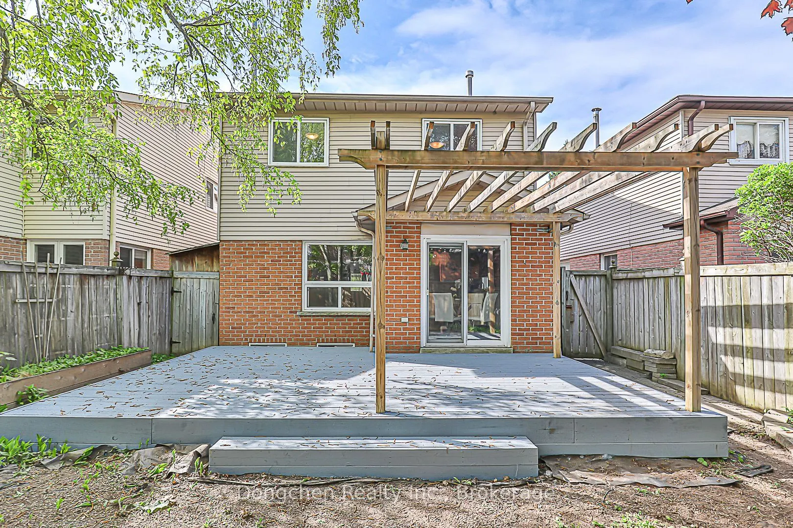 92 Stephenson Crescent