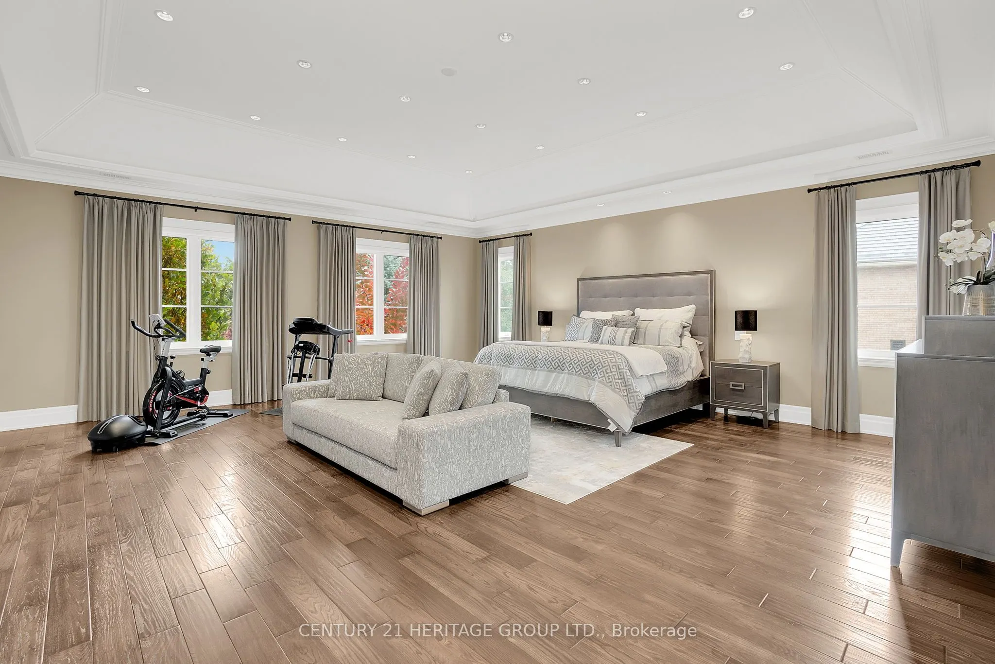 3 Curran Court