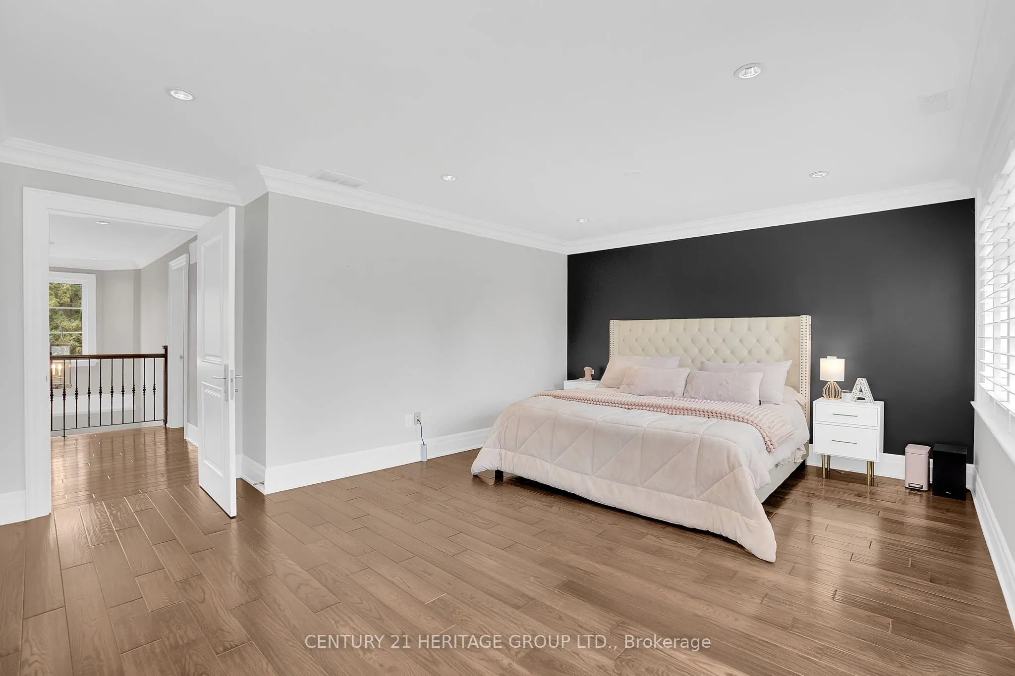 3 Curran Court