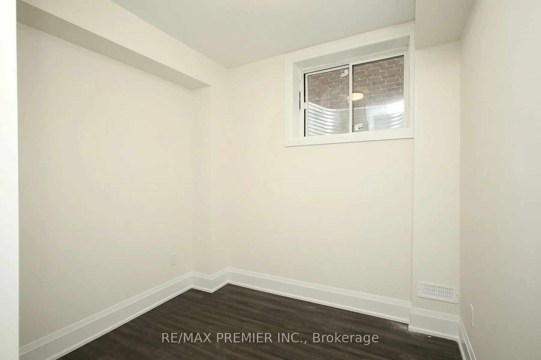 590 Kleinburg Summit Way, #Lower