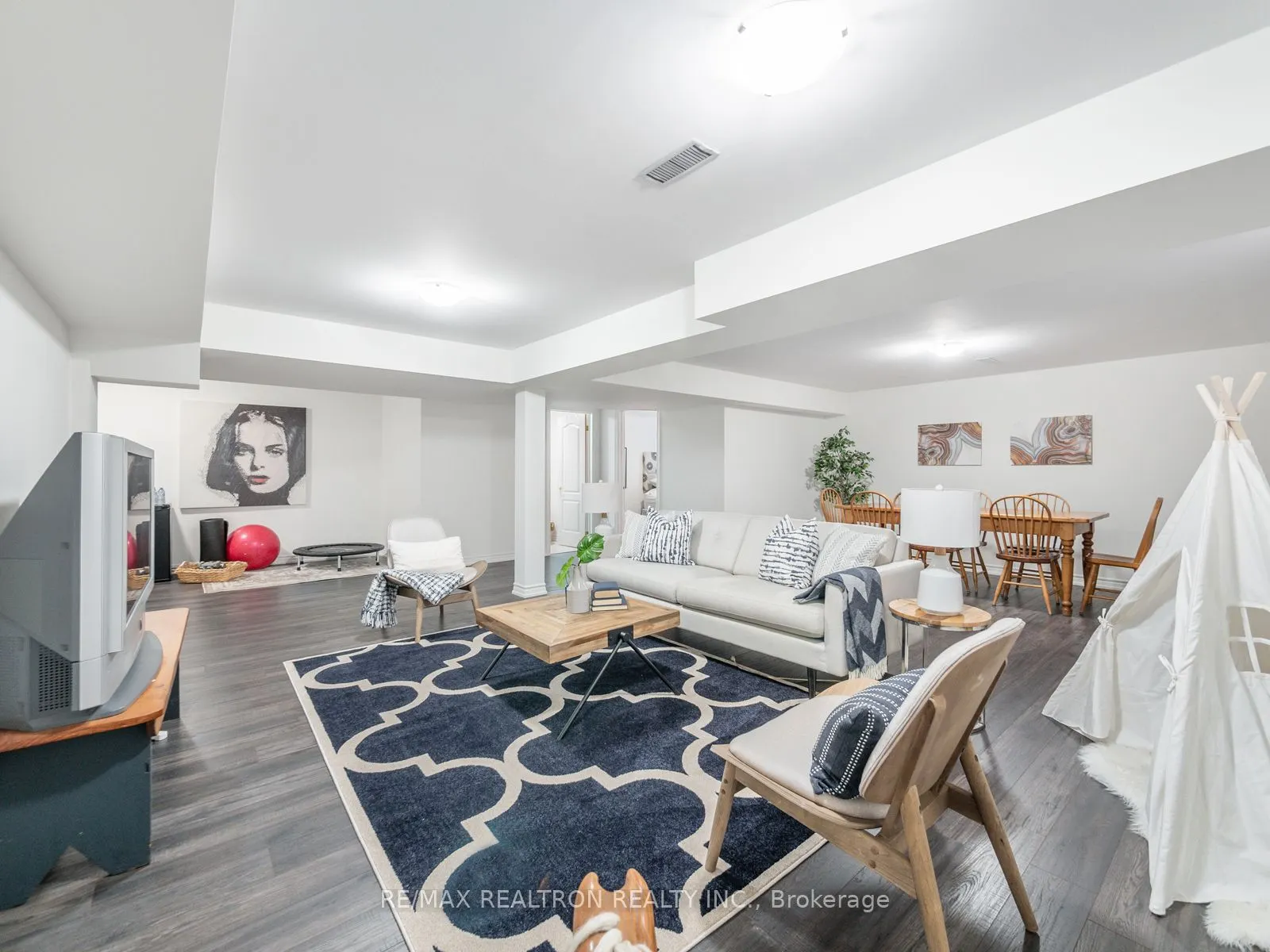 126 Ner Israel Drive