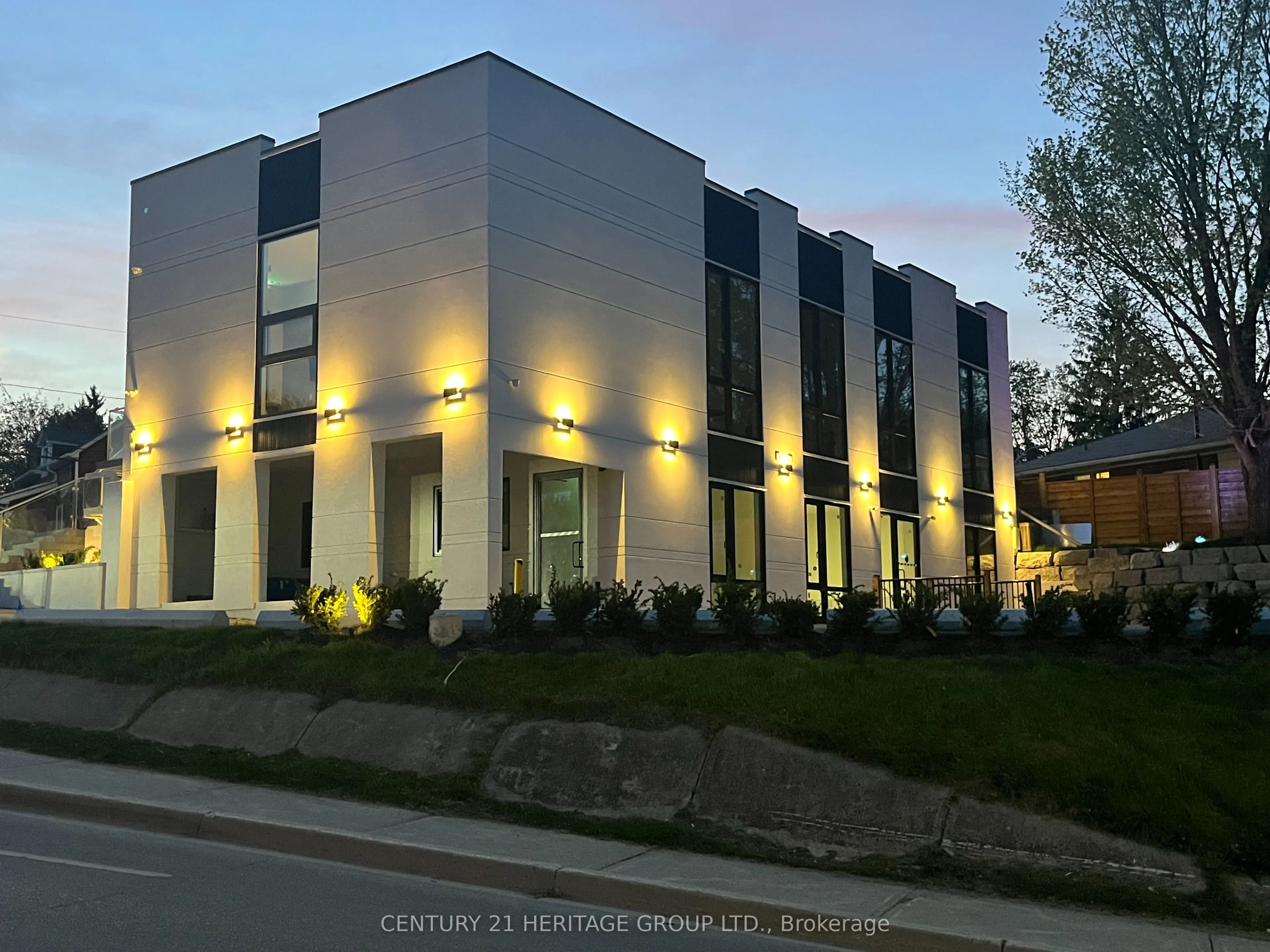 107 Toronto Street