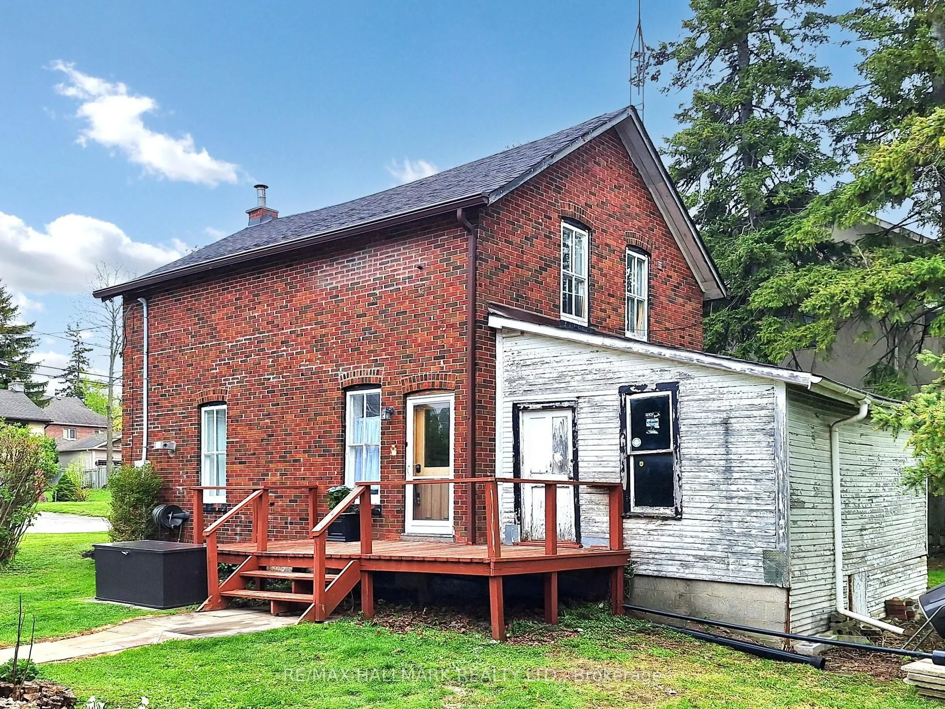 6 Rouge Street