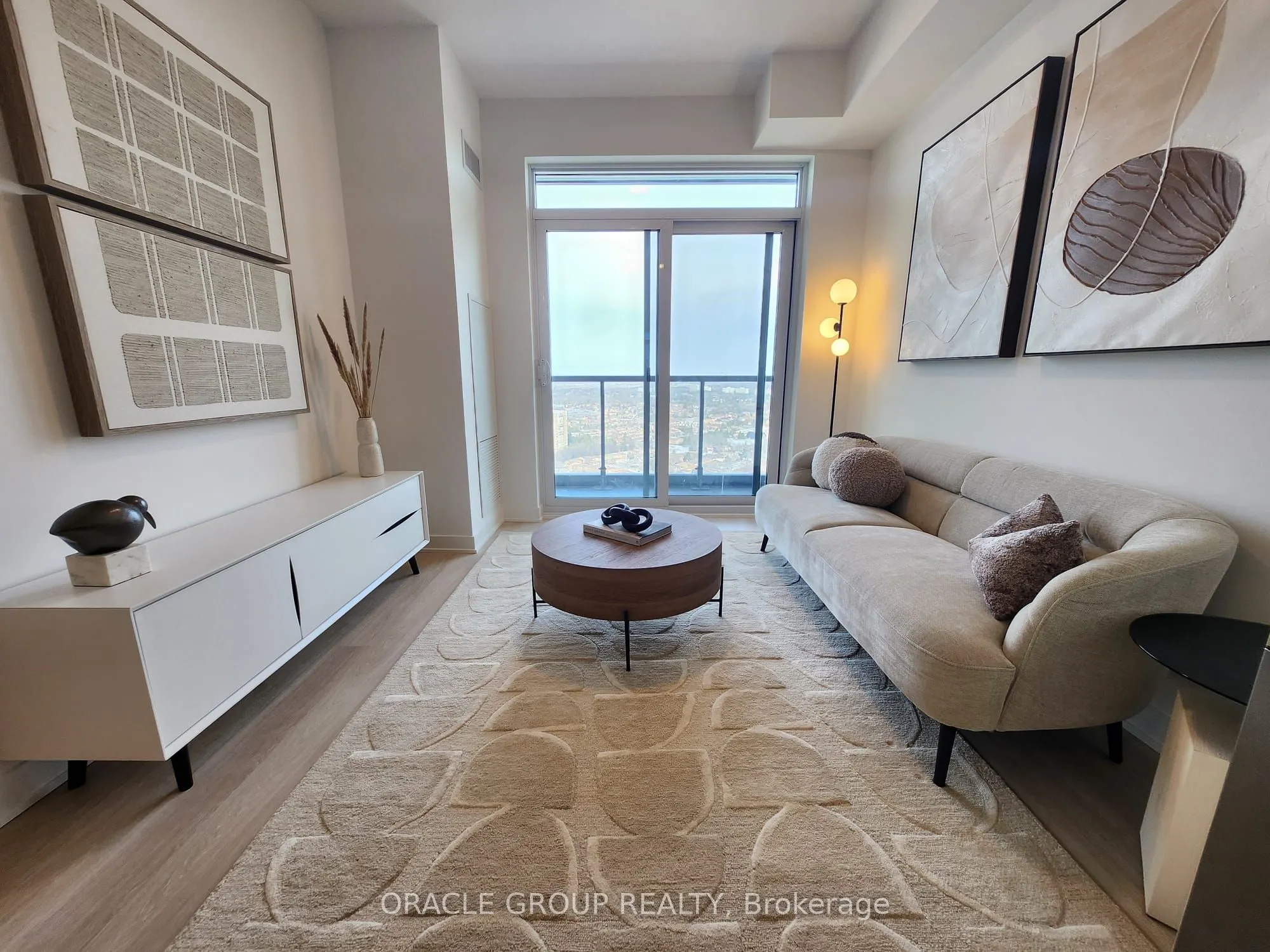 50 Upper Mall Way, #B-2909