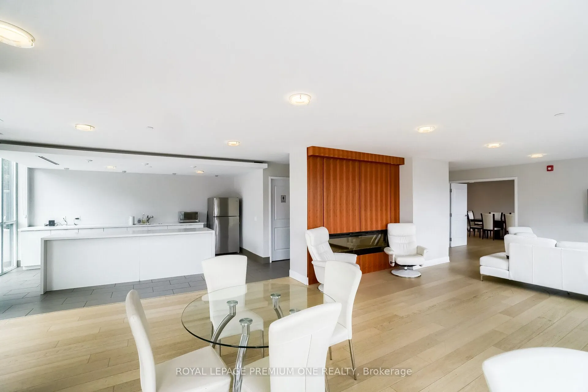 4700 Highway 7, #107