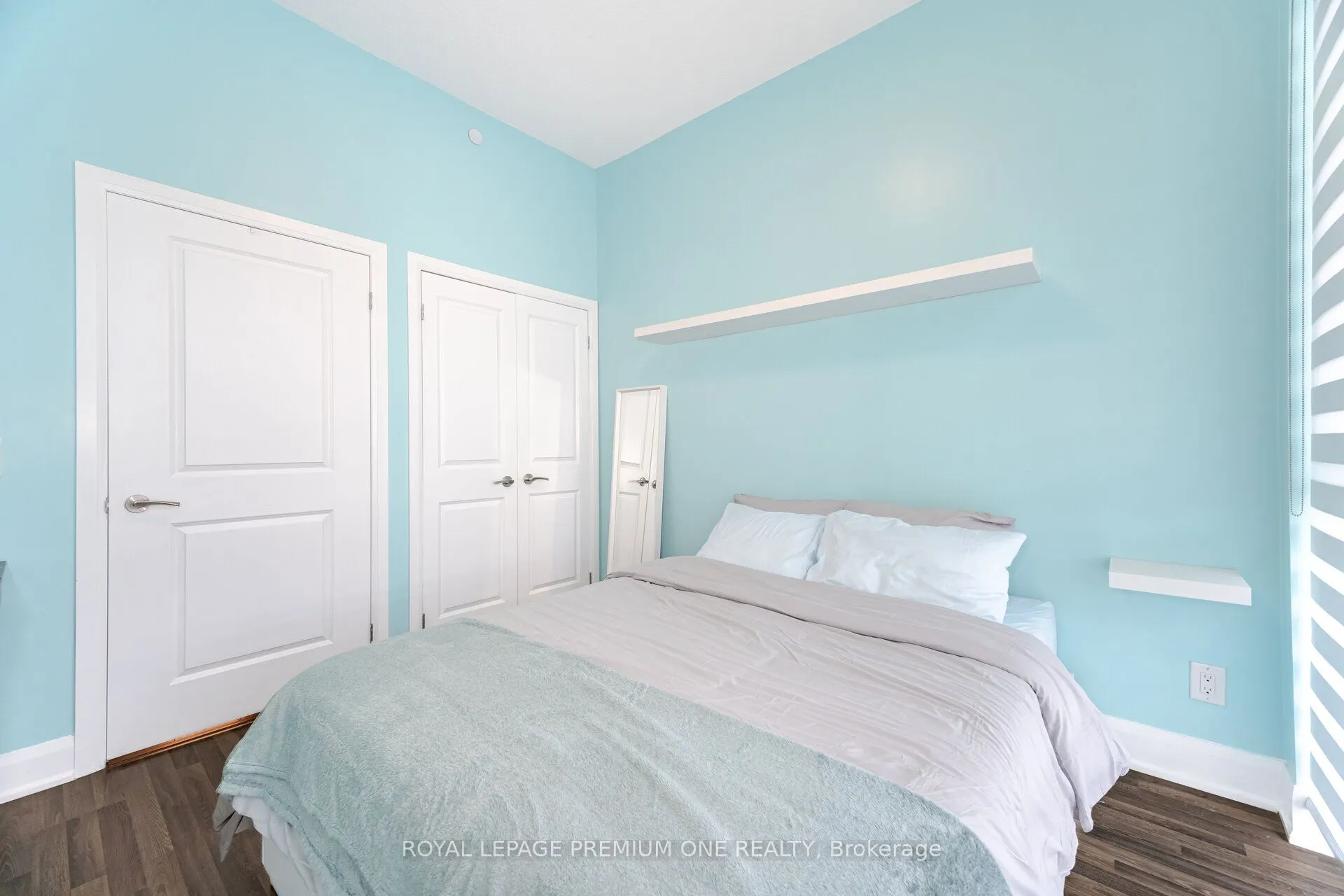 4700 Highway 7, #107