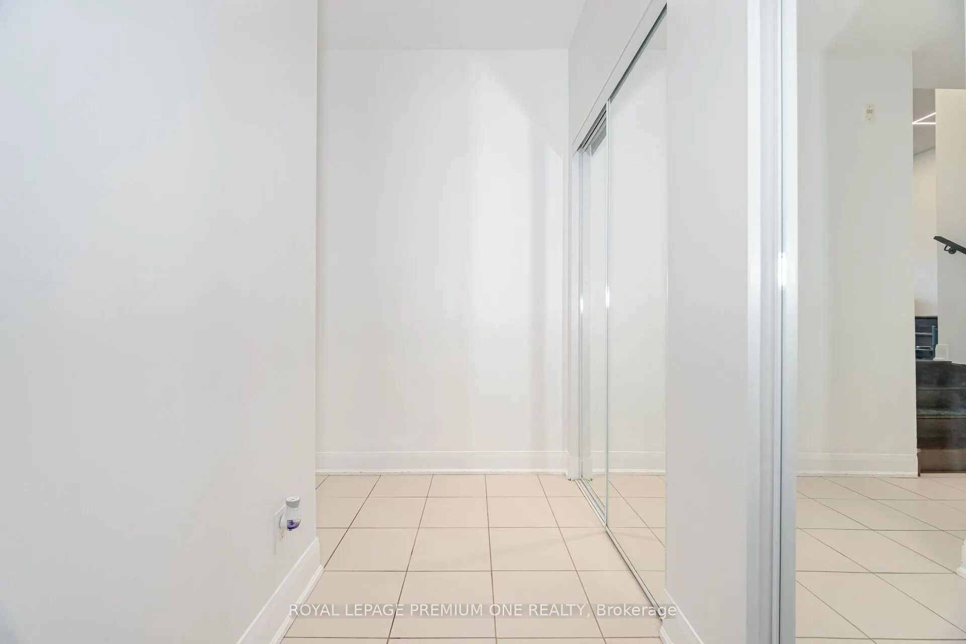 4700 Highway 7, #107