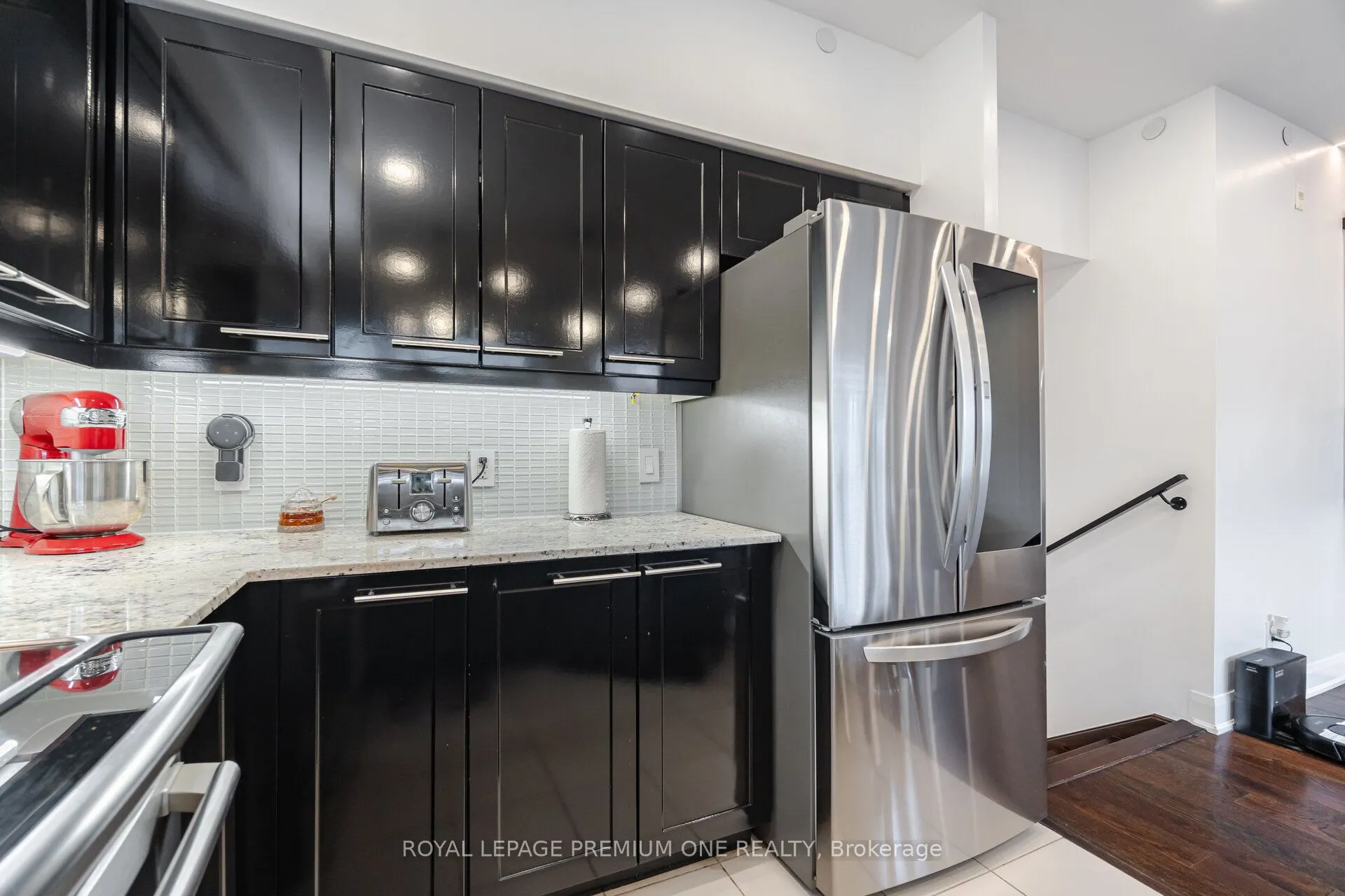 4700 Highway 7, #107