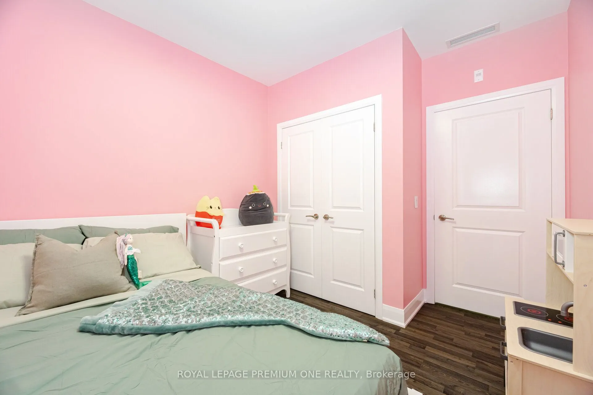 4700 Highway 7, #107