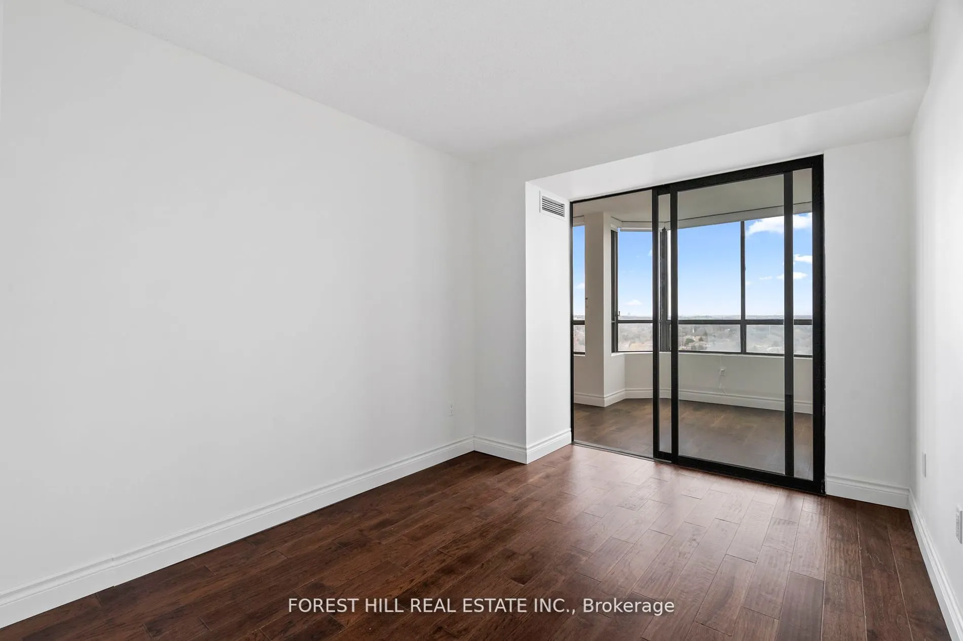 7601 Bathurst Street, #1203