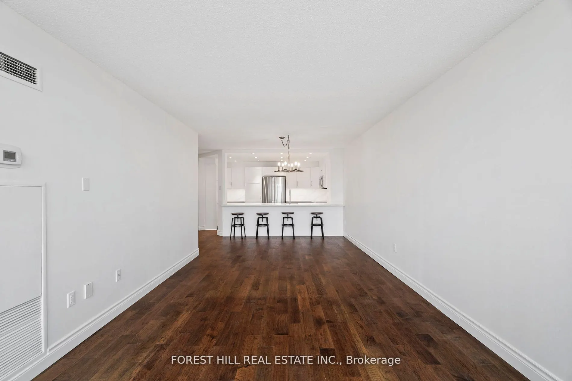 7601 Bathurst Street, #1203
