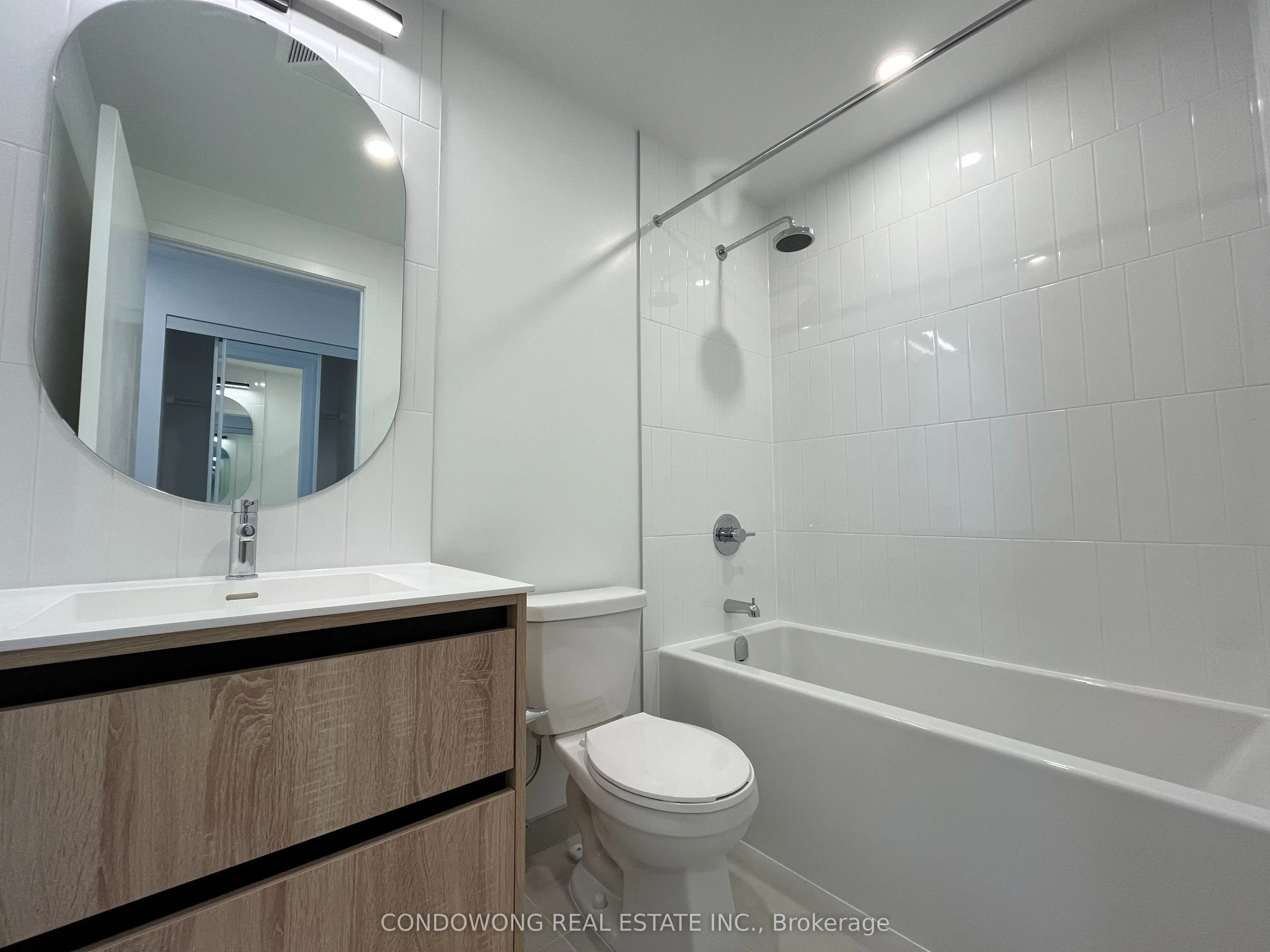 7950 Bathurst Street #2104