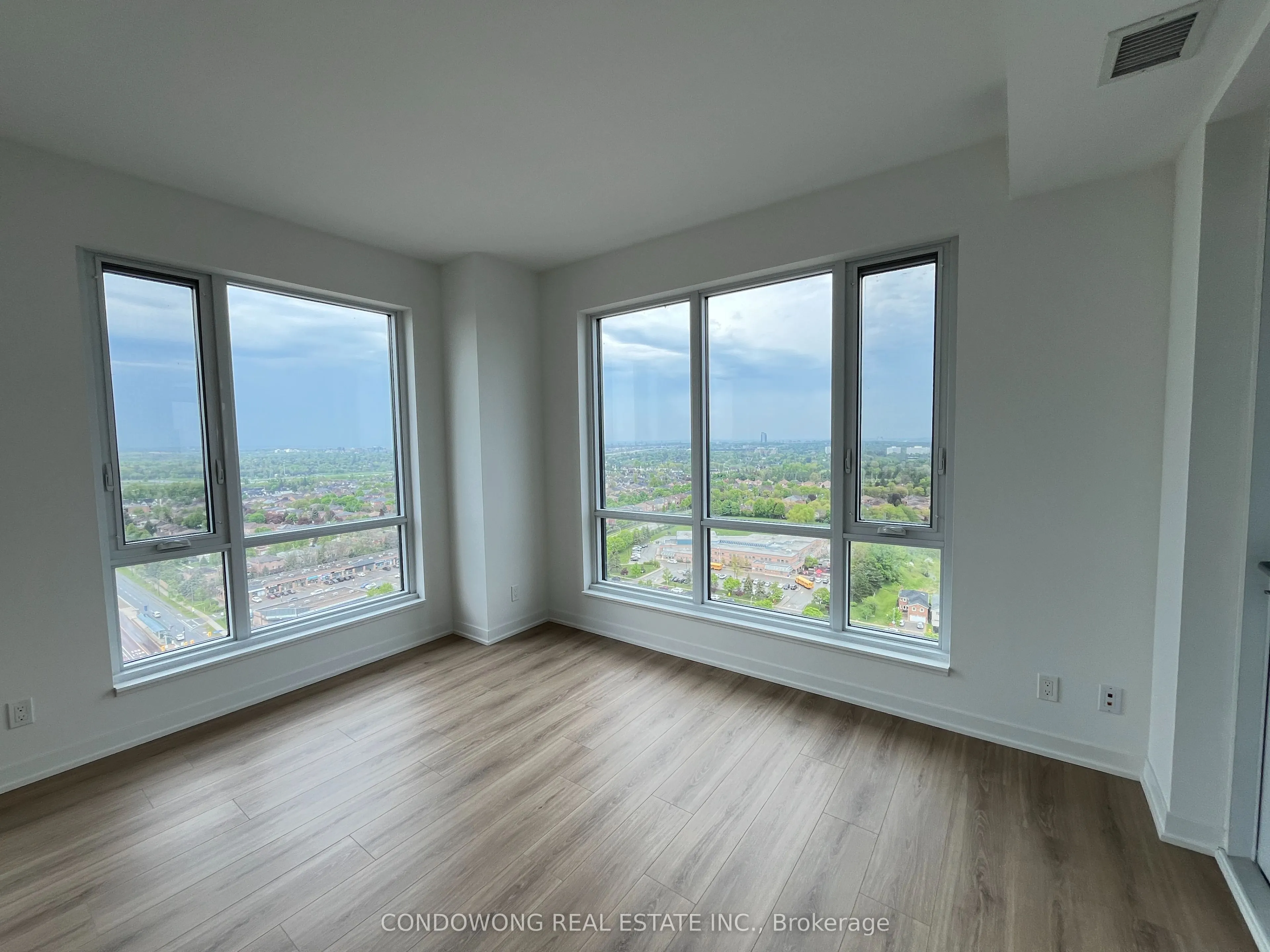 7950 Bathurst Street #2104