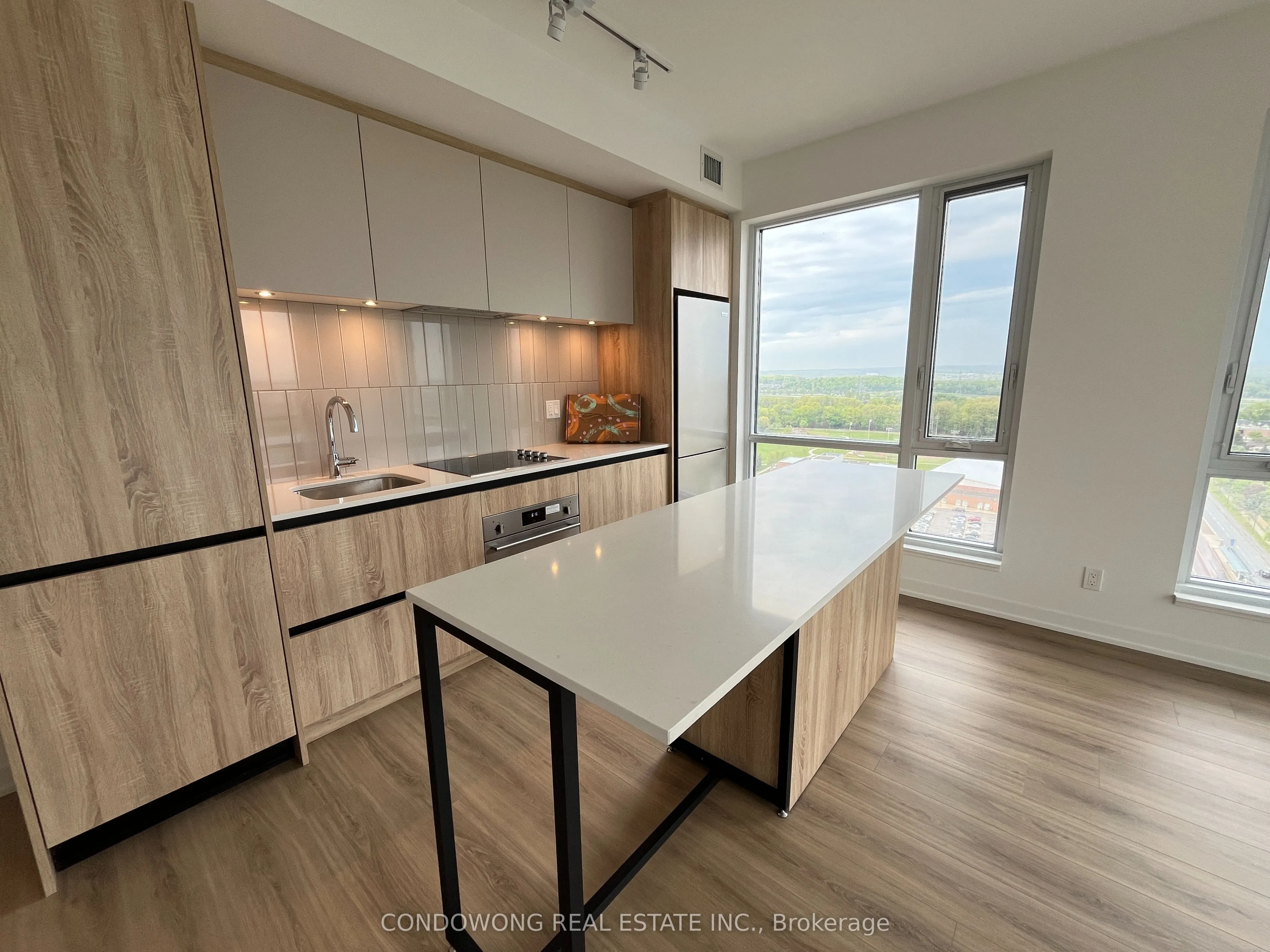 7950 Bathurst Street #2104