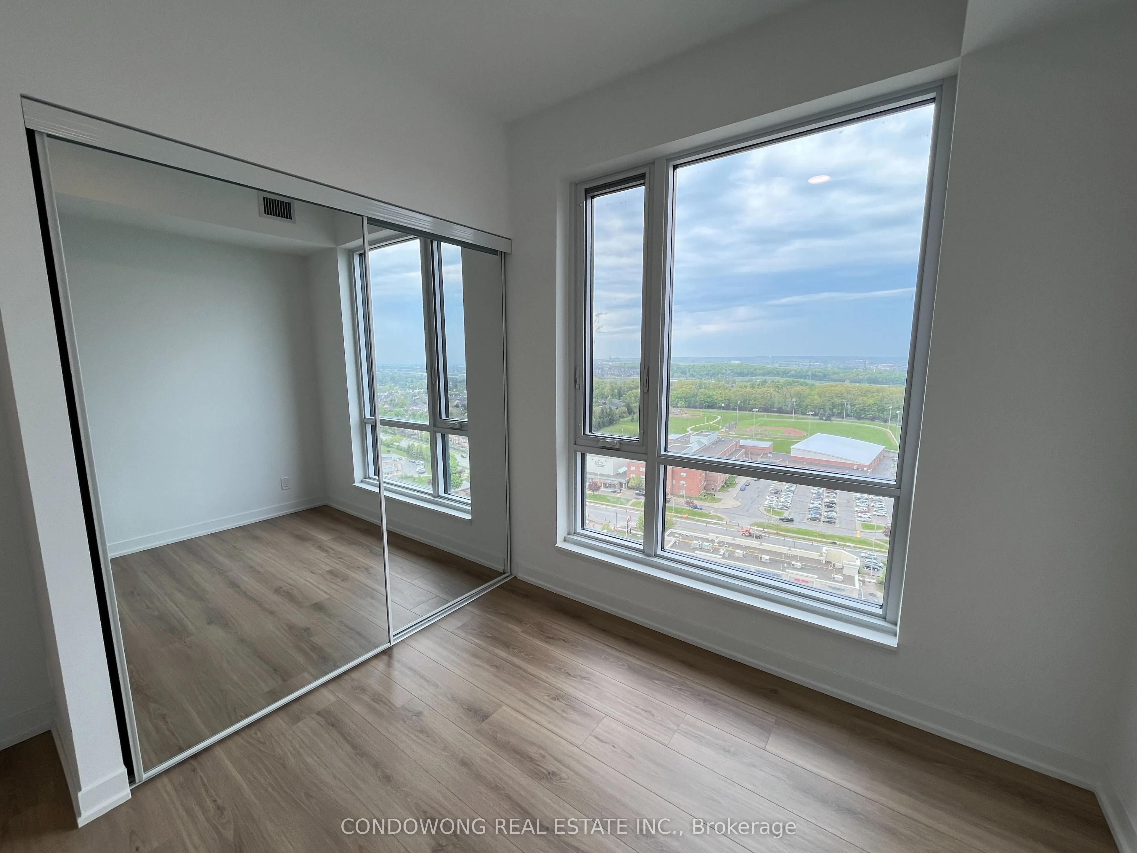 7950 Bathurst Street #2104