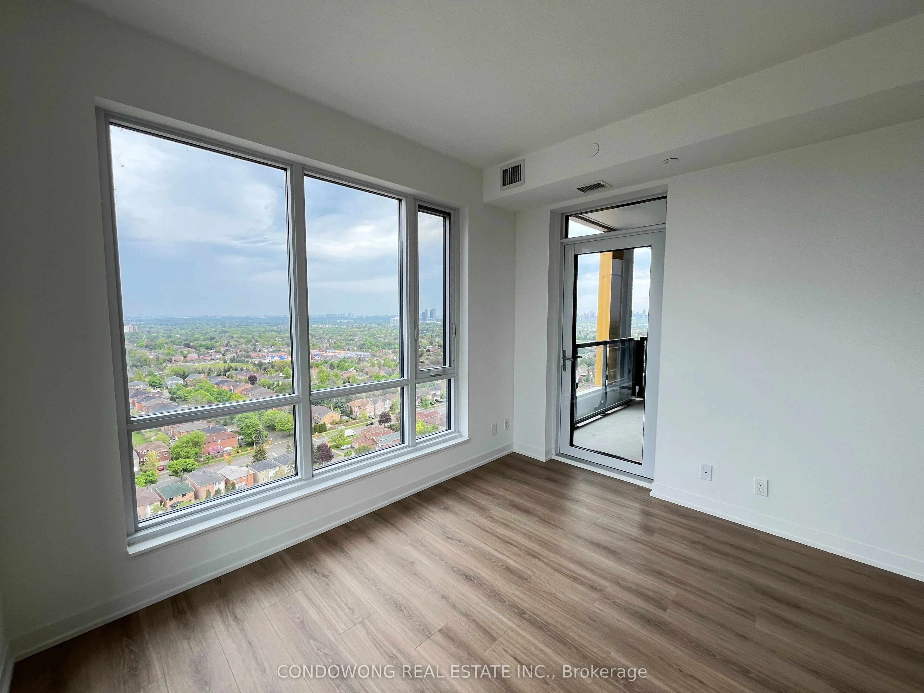 7950 Bathurst Street #2104