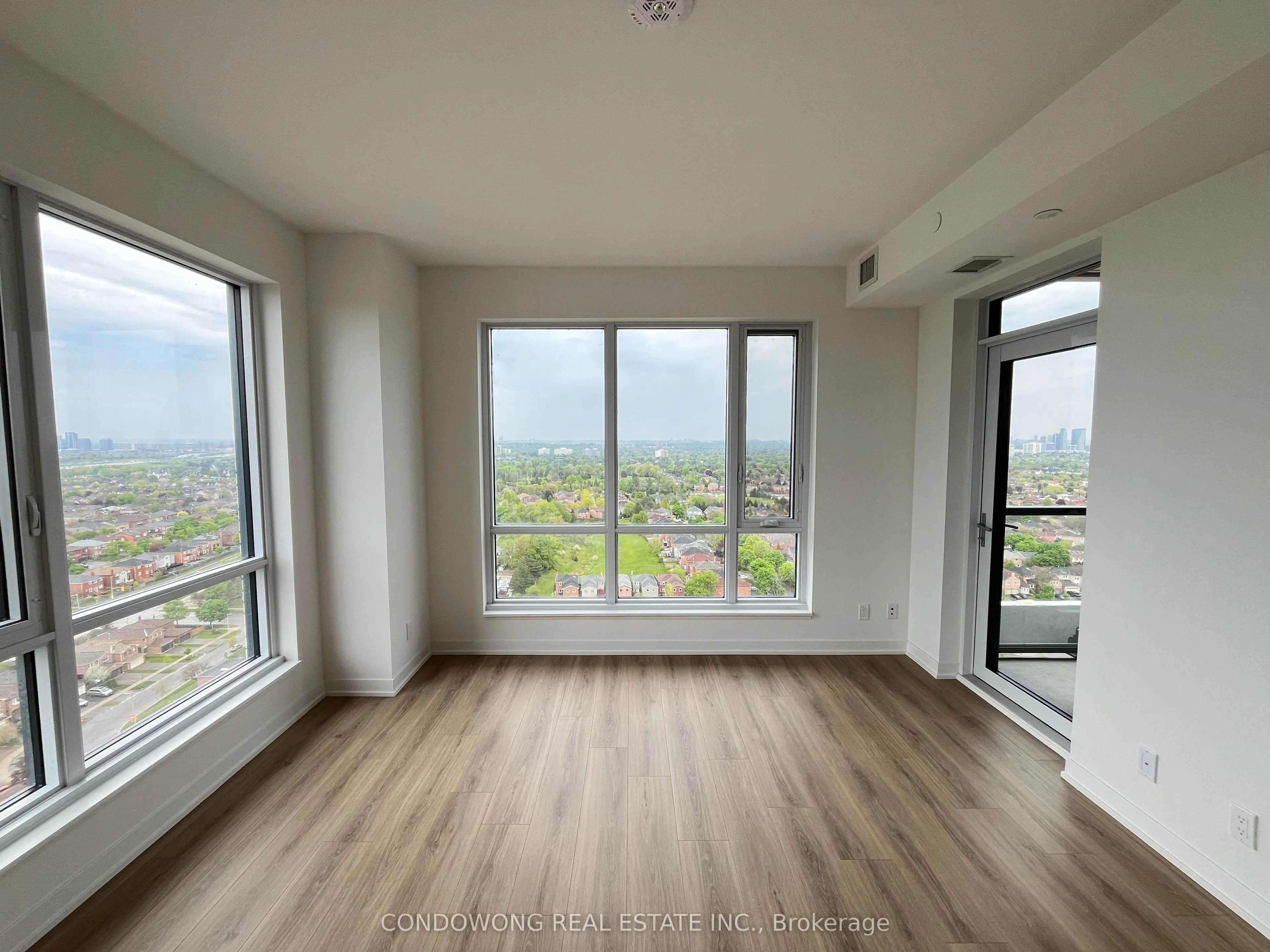 7950 Bathurst Street #2104