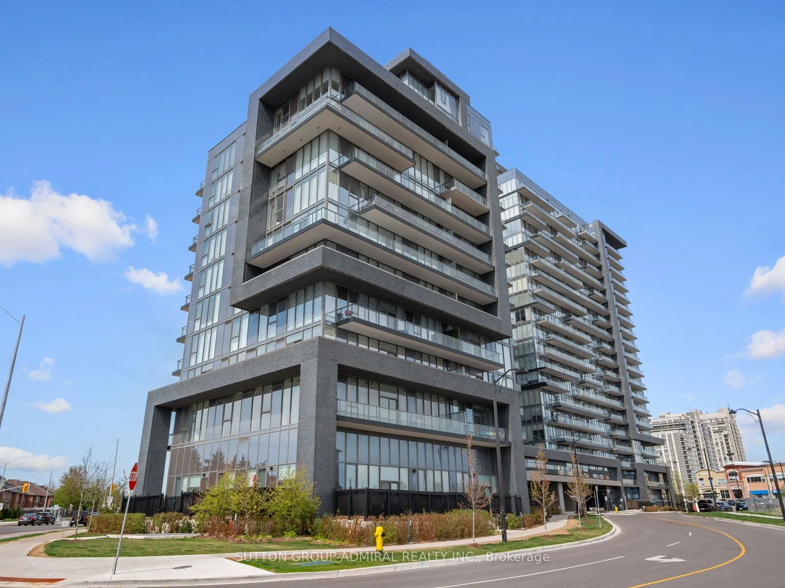 10 Gatineau Drive, #1103