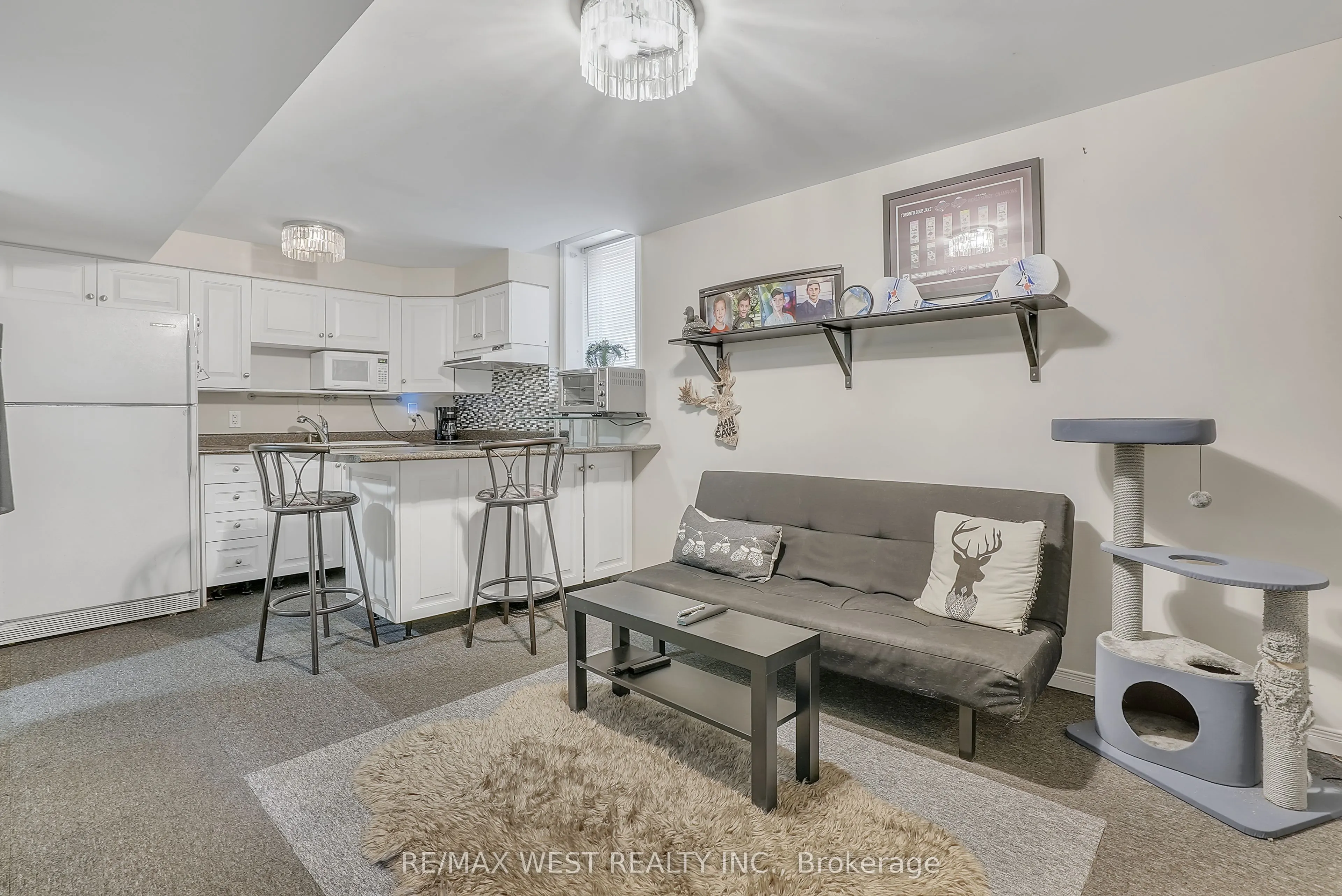 19 Darling Crescent