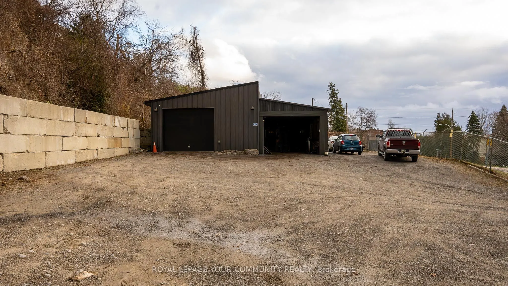 103 The Queensway S